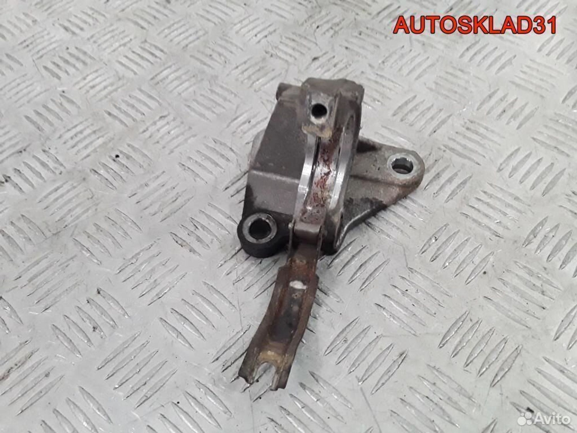 Кронштейн промвала Renault Megane 2 F9Q 8200502731, 2500 рублей, Дубовое