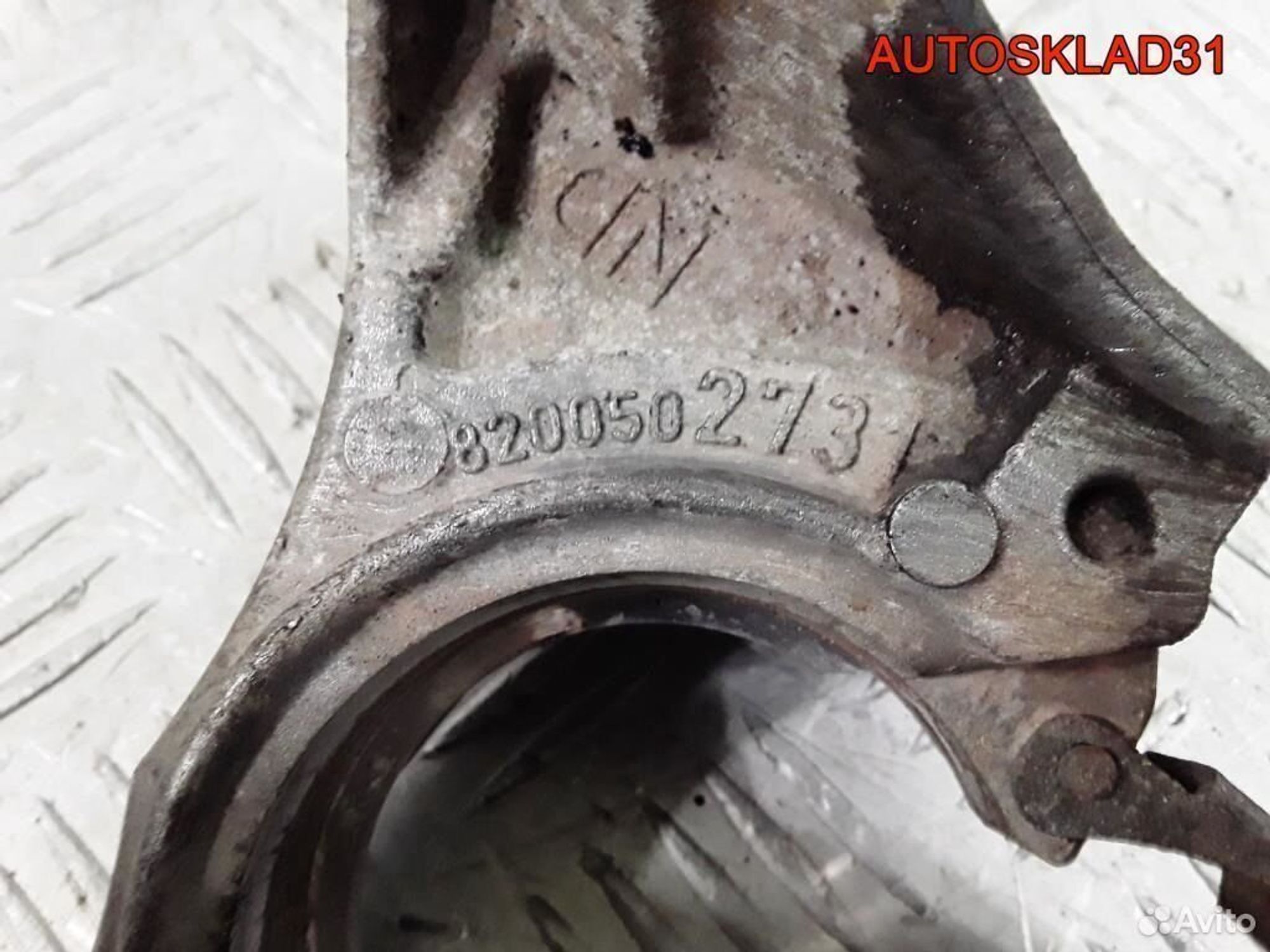 Кронштейн промвала Renault Megane 2 F9Q 8200502731, 2500 рублей, Дубовое