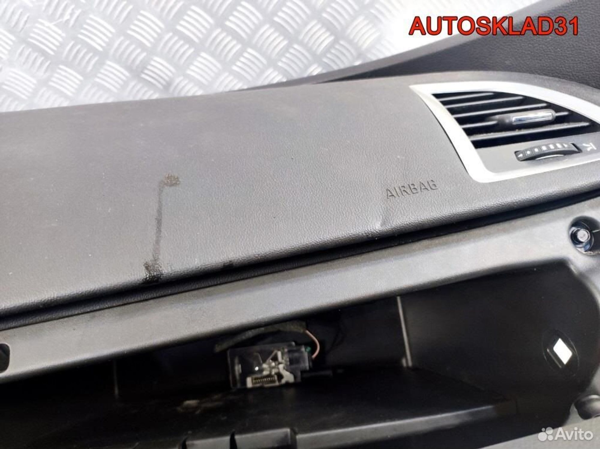 Торпедо Opel Astra J 13301067, 20300 рублей, Дубовое