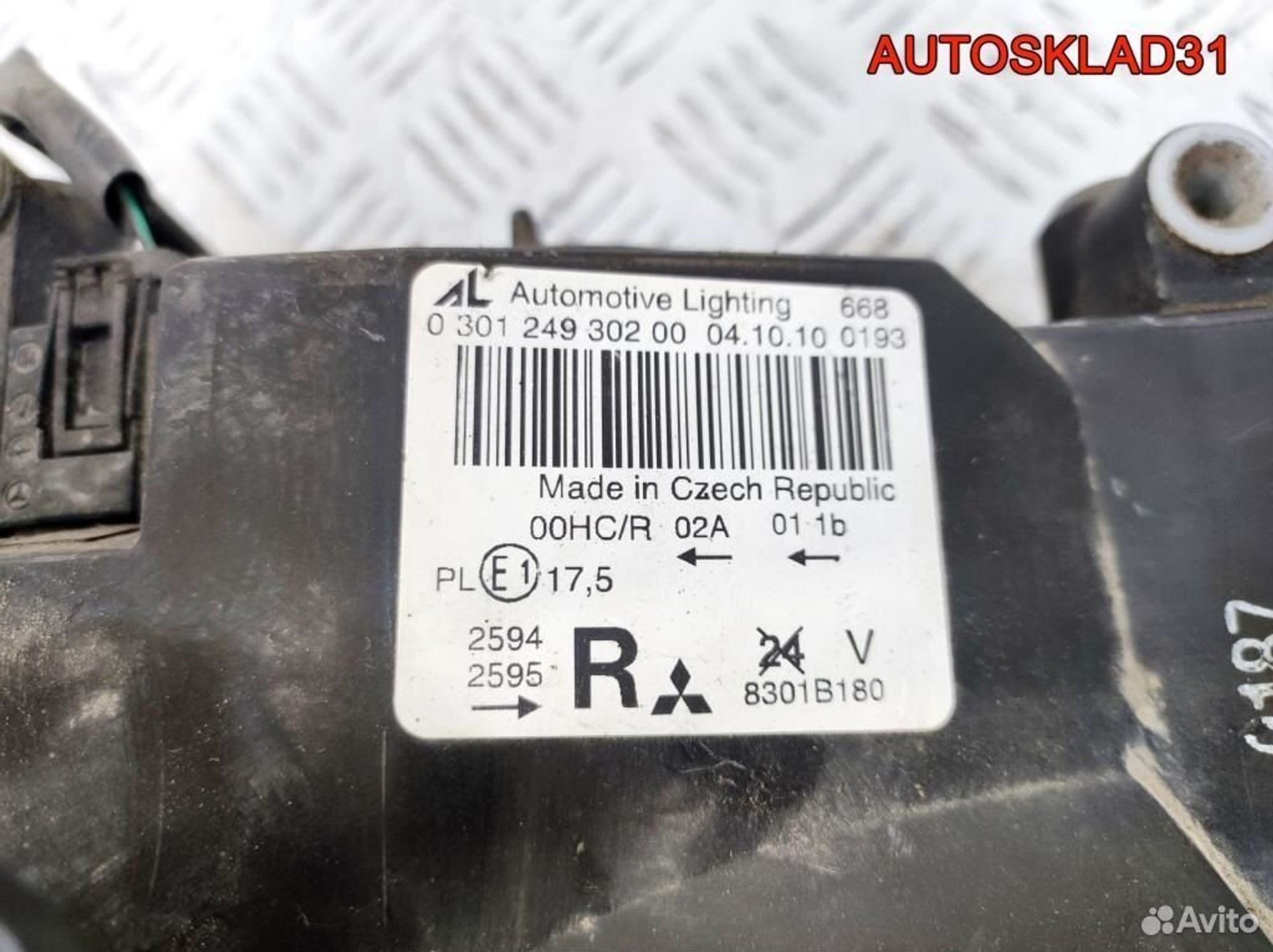 Фара правая Mitsubishi Colt Z3 8301B180, 22400 рублей, Дубовое