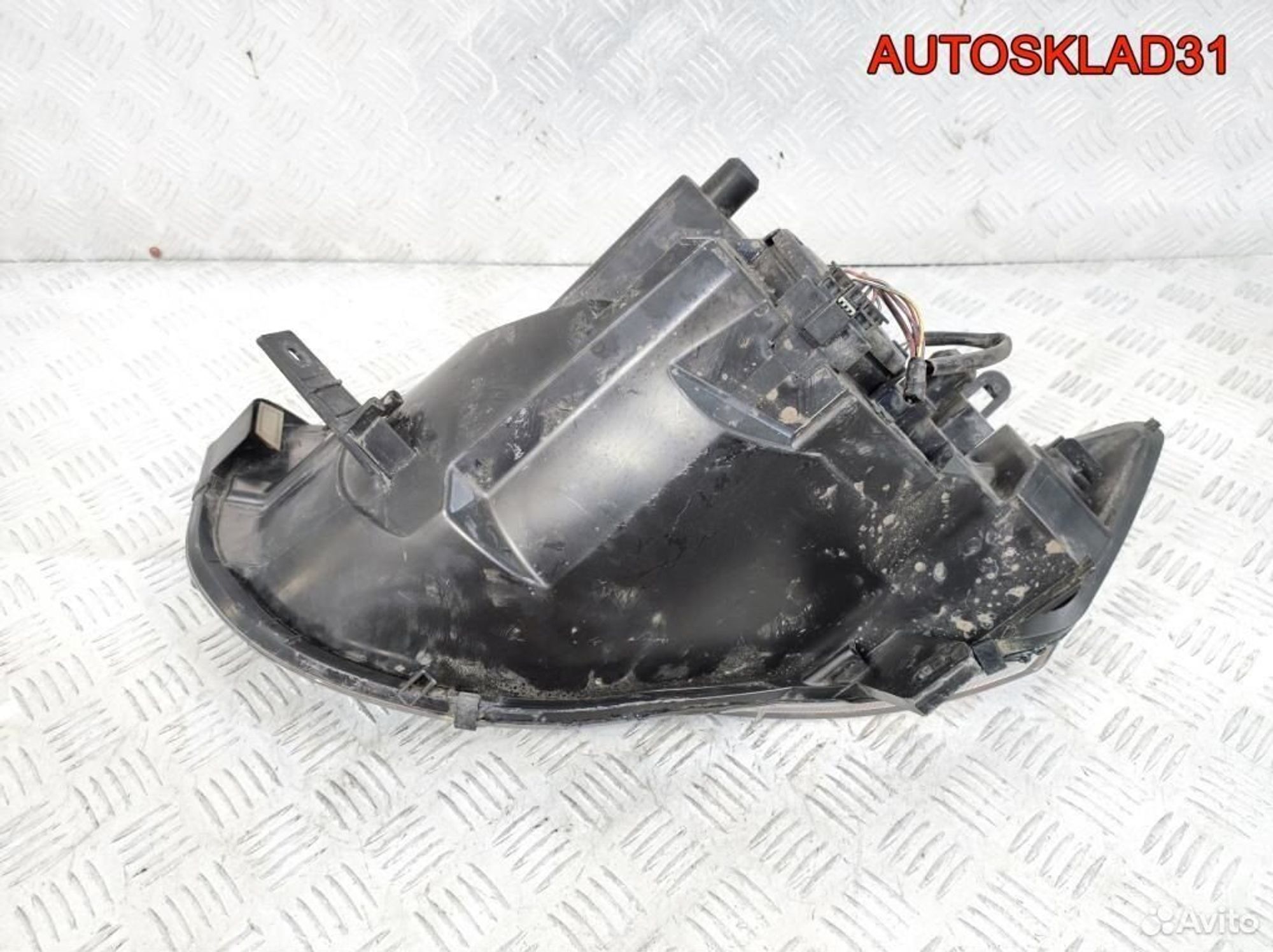 Фара правая Mitsubishi Colt Z3 8301B180, 22400 рублей, Дубовое