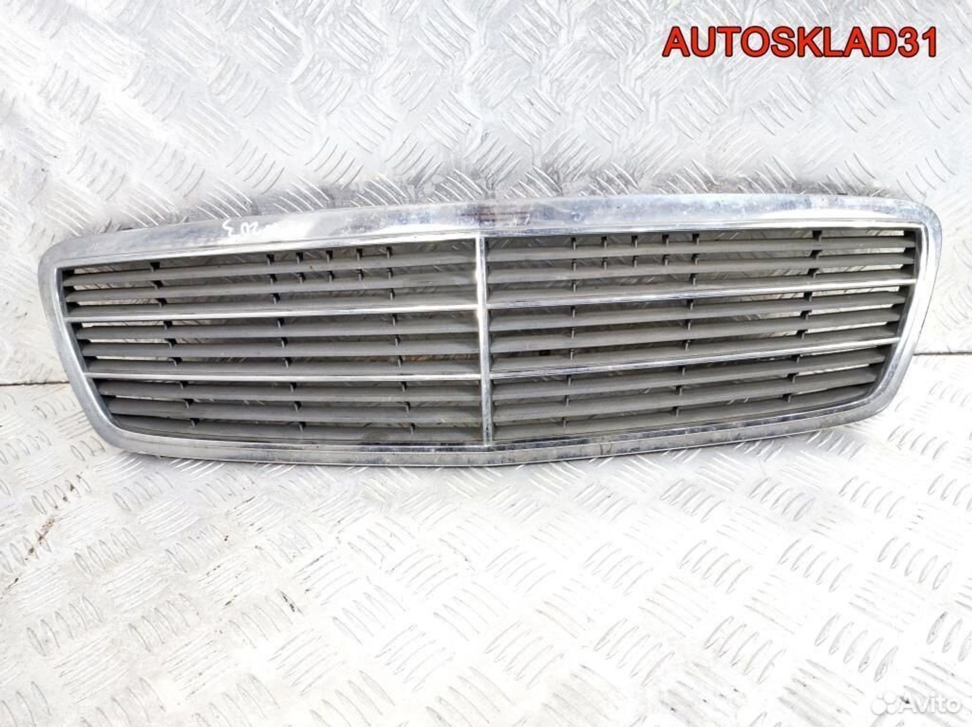 Решетка радиатора Mercedes W203 A2038800483, 2600 рублей, Дубовое