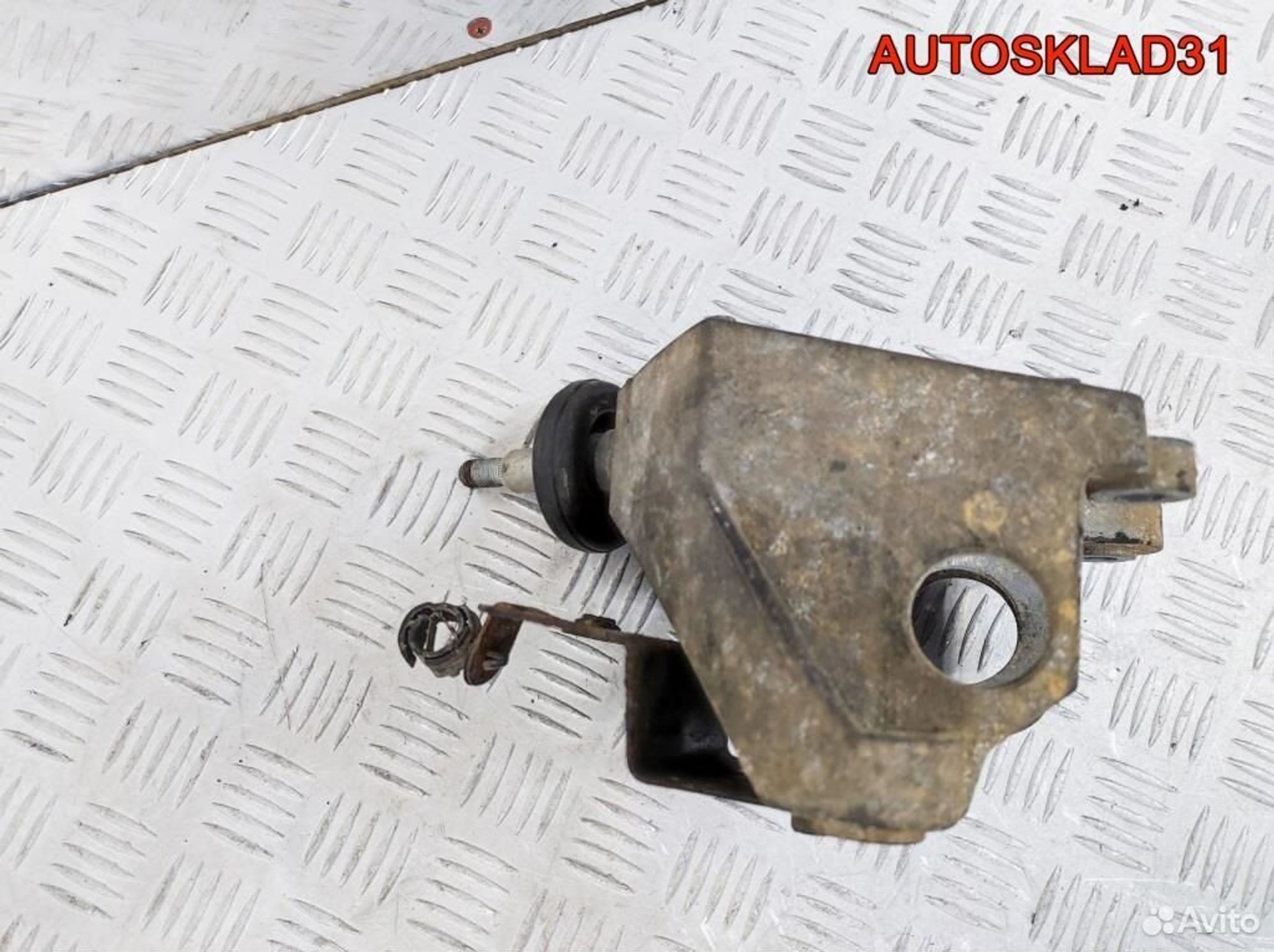 Кронштейн кпп Opel Movano 2,2 G9T 8200027178, 3200 рублей, Дубовое