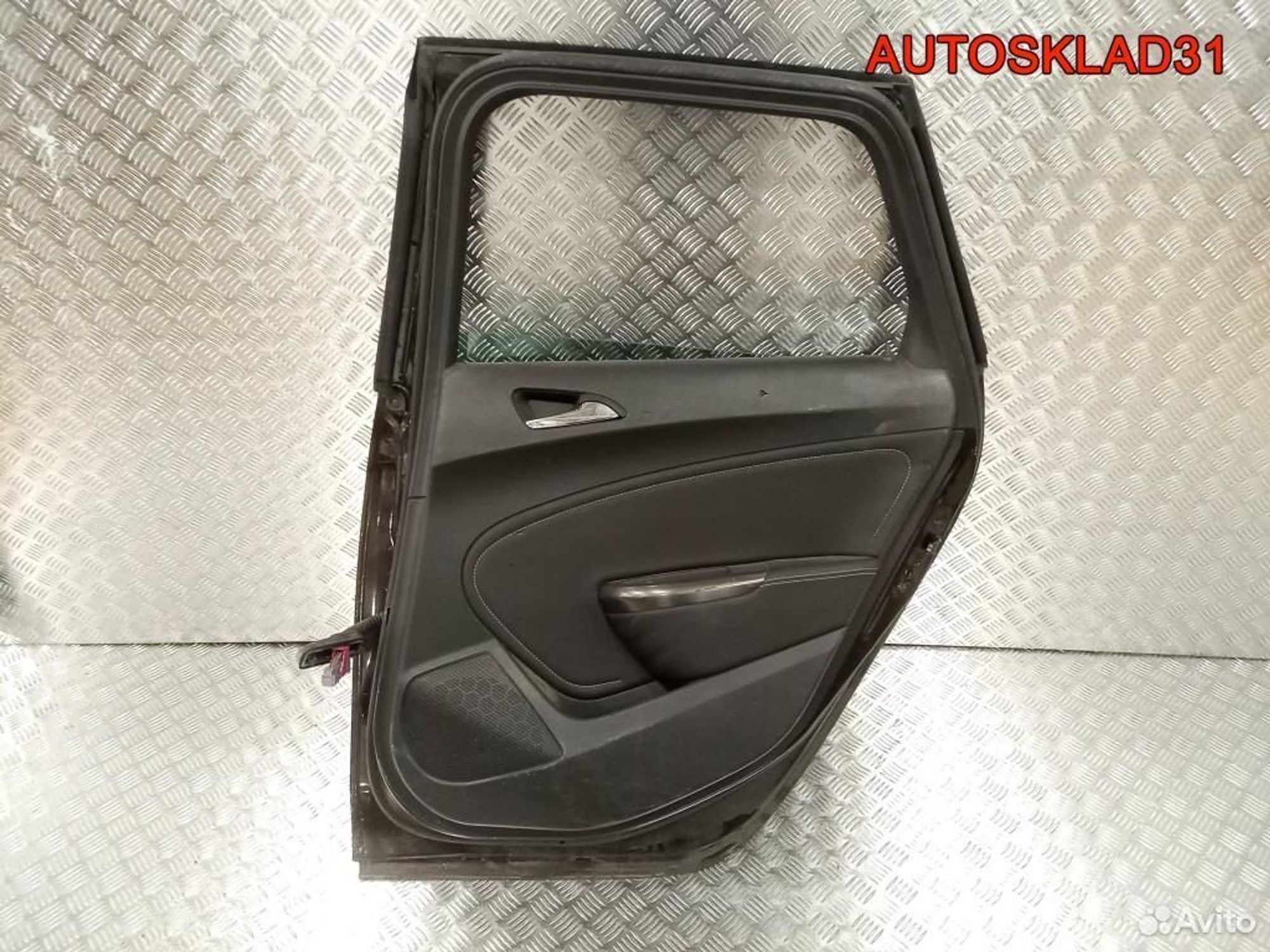 Дверь задняя правая Opel Astra J 13301547 Combi, 14300 рублей, Дубовое