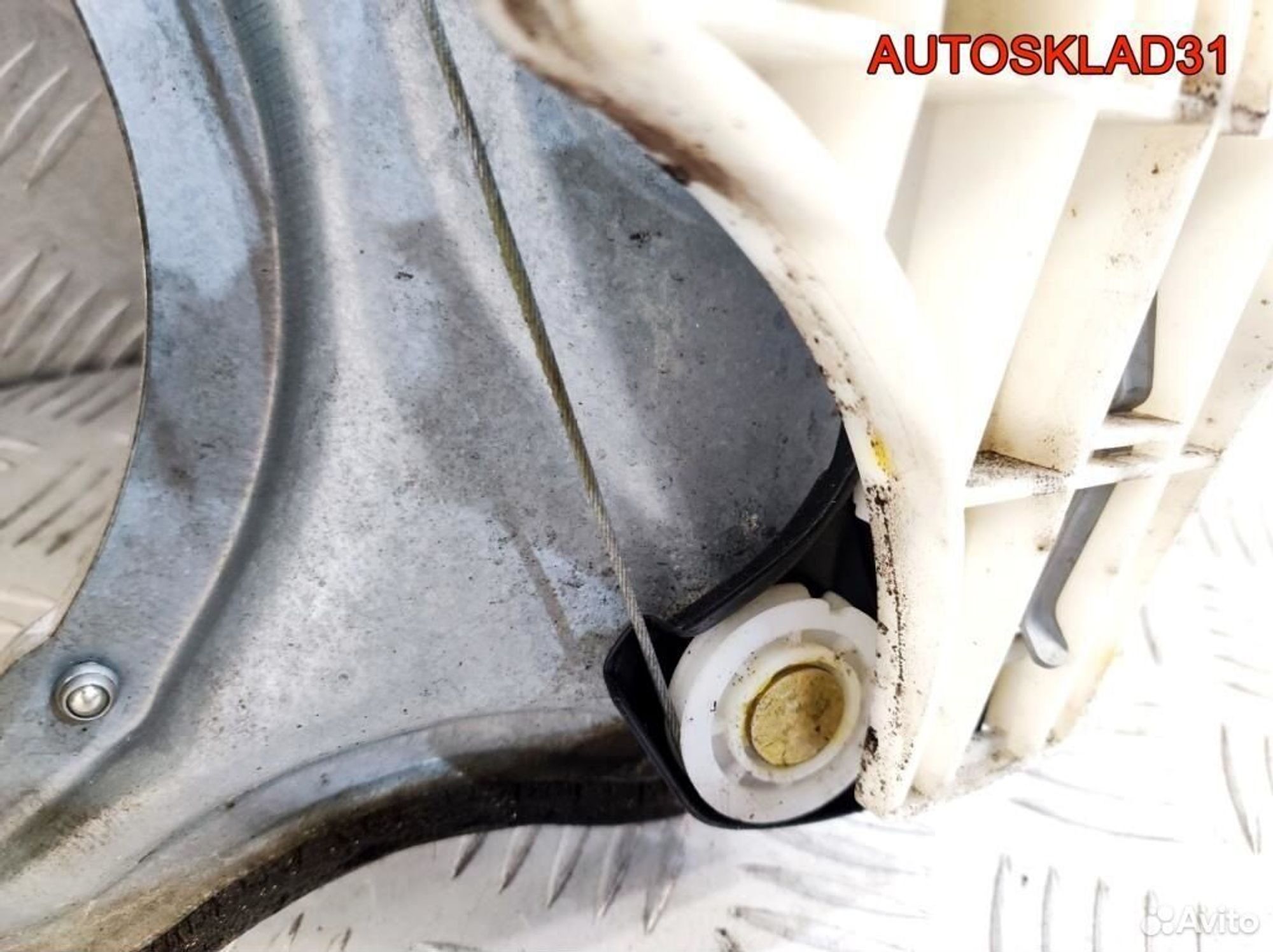 Стеклоподъемник задний левый Volkswagen Passat B5, 1700 рублей, Дубовое