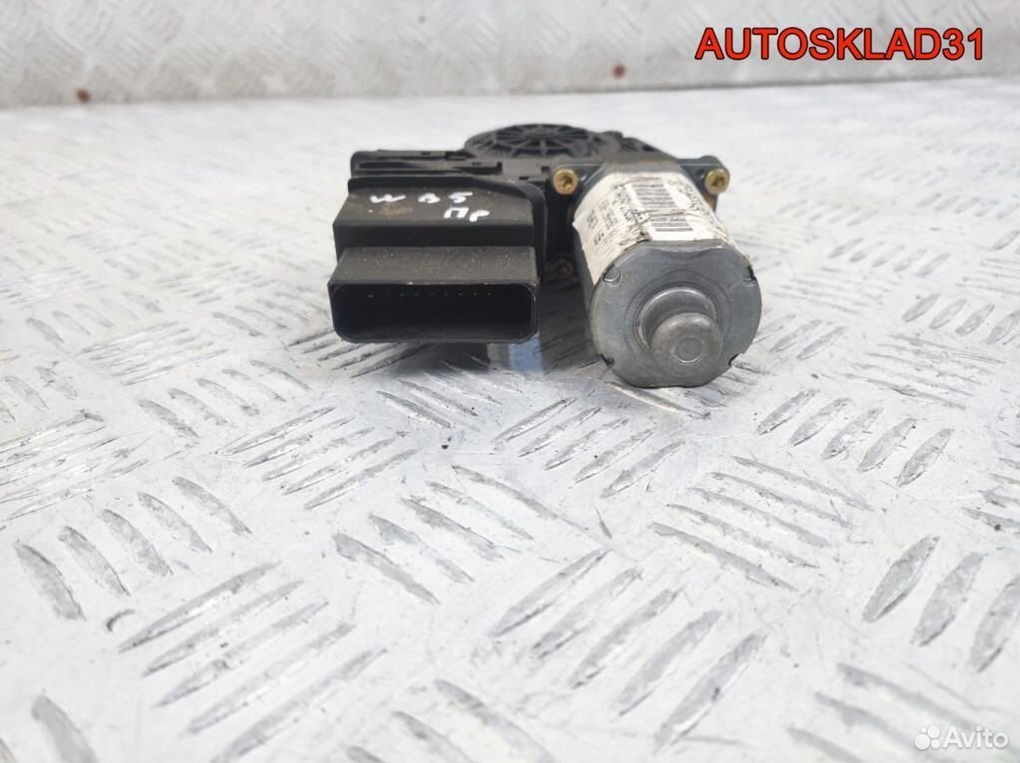 Моторчик стеклоподъемника задний правый VW Passat B5 3B9839752CA, 800 рублей, Дубовое