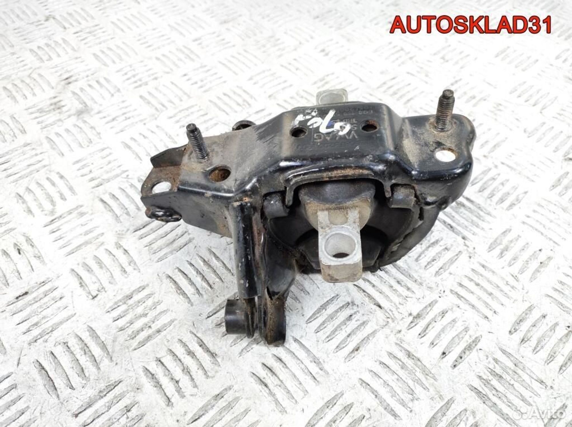 Опора кпп левая Volkswagen Polo 6Q0199555AD, 2600 рублей, Дубовое