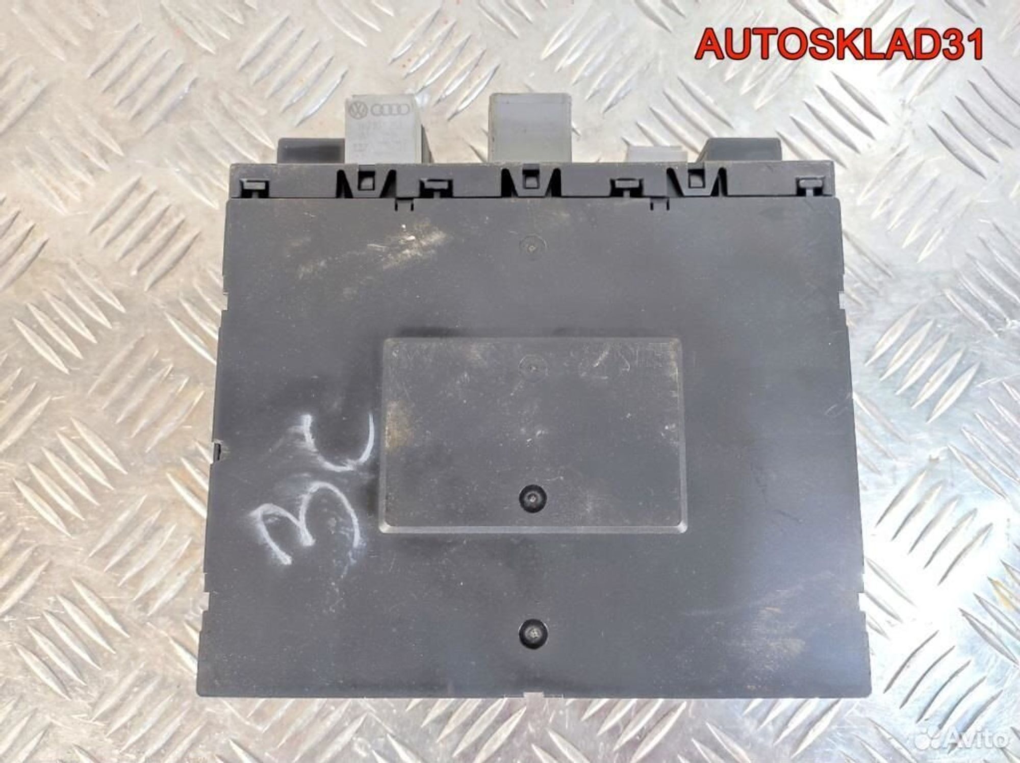 Блок комфорта Volkswagen Passat B6 3C0937049AJ, 2100 рублей, Дубовое