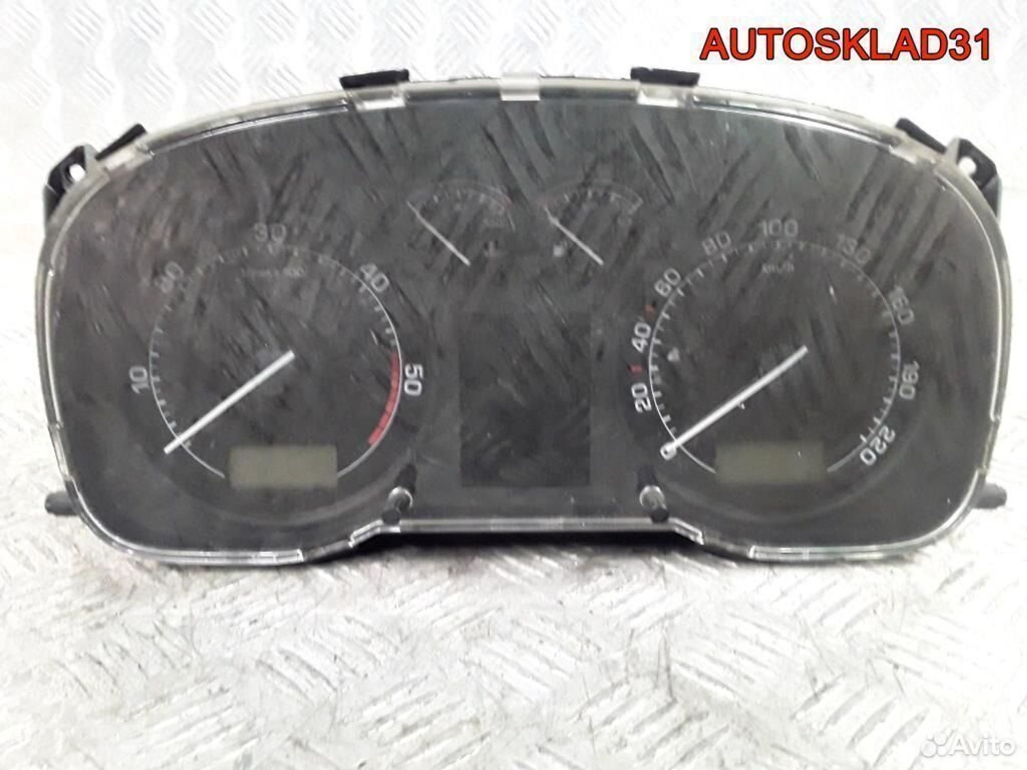 Панель приборов Skoda Octavia A4 1U0920821F дизель, 3600 рублей, Дубовое
