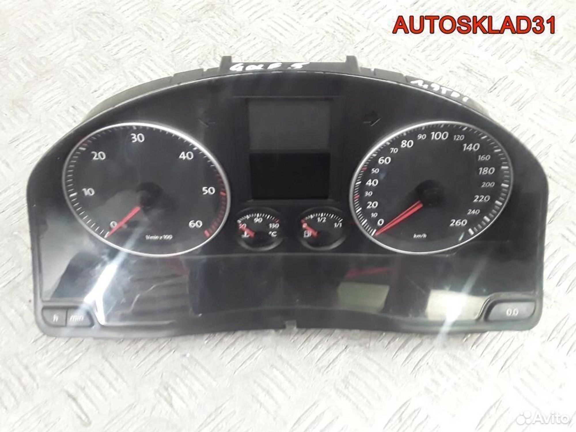 Панель приборов VW Golf 5 1K0920863B 1,9 Дизель, 2900 рублей, Дубовое
