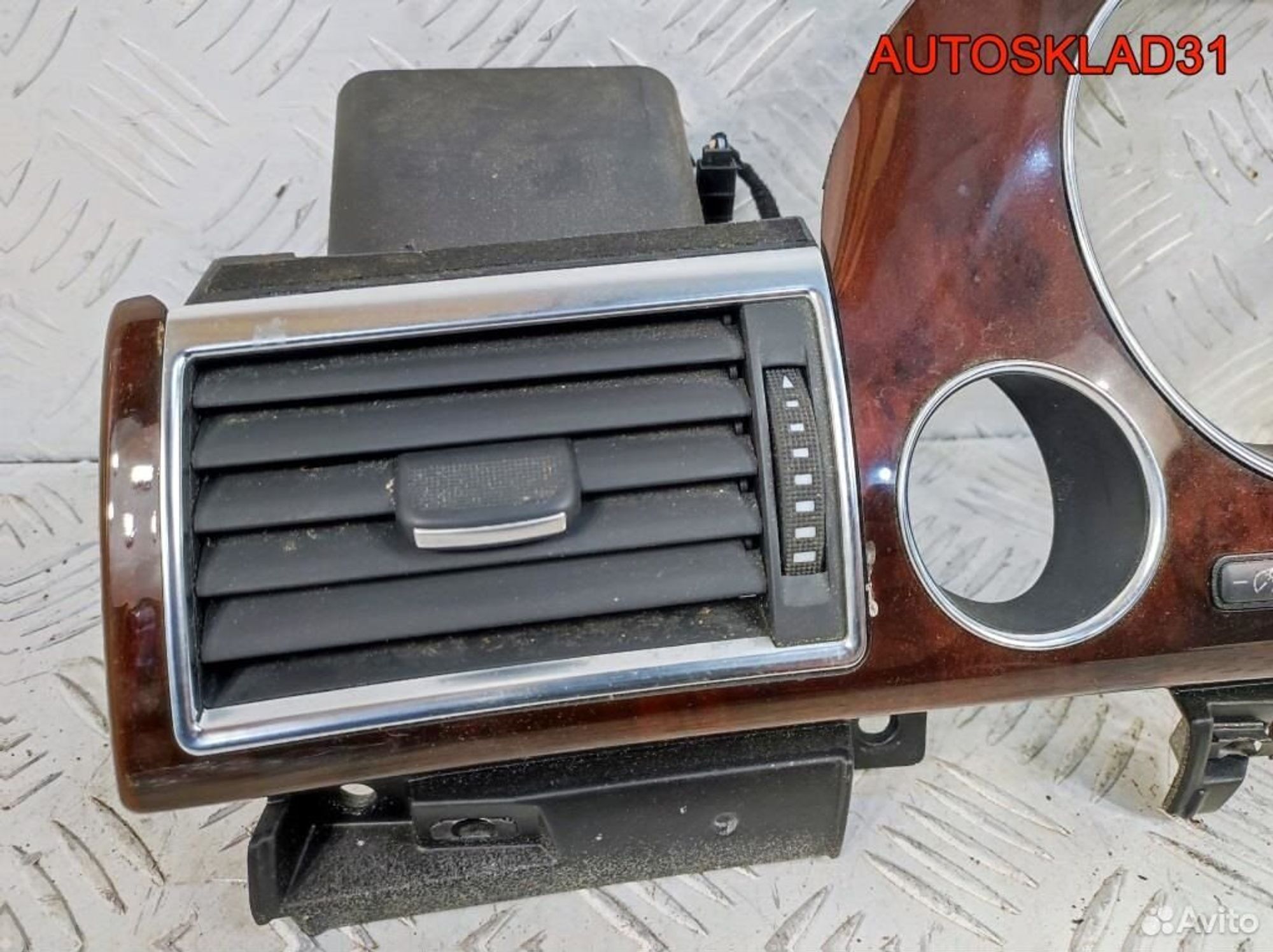 Накладка приборной панели Audi A8 D3 4E1857115, 2500 рублей, Дубовое