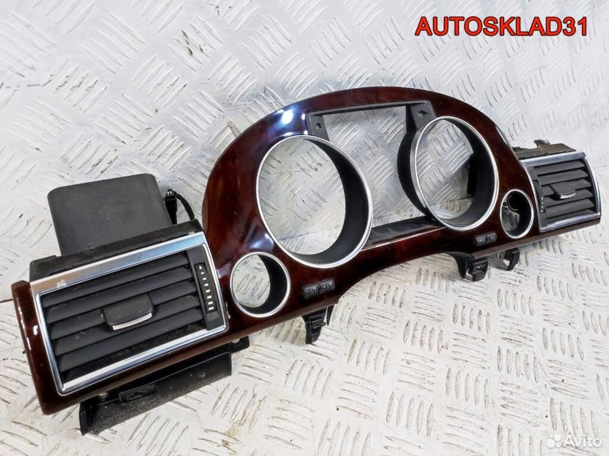 Накладка приборной панели Audi A8 D3 4E1857115, 2500 рублей, Дубовое