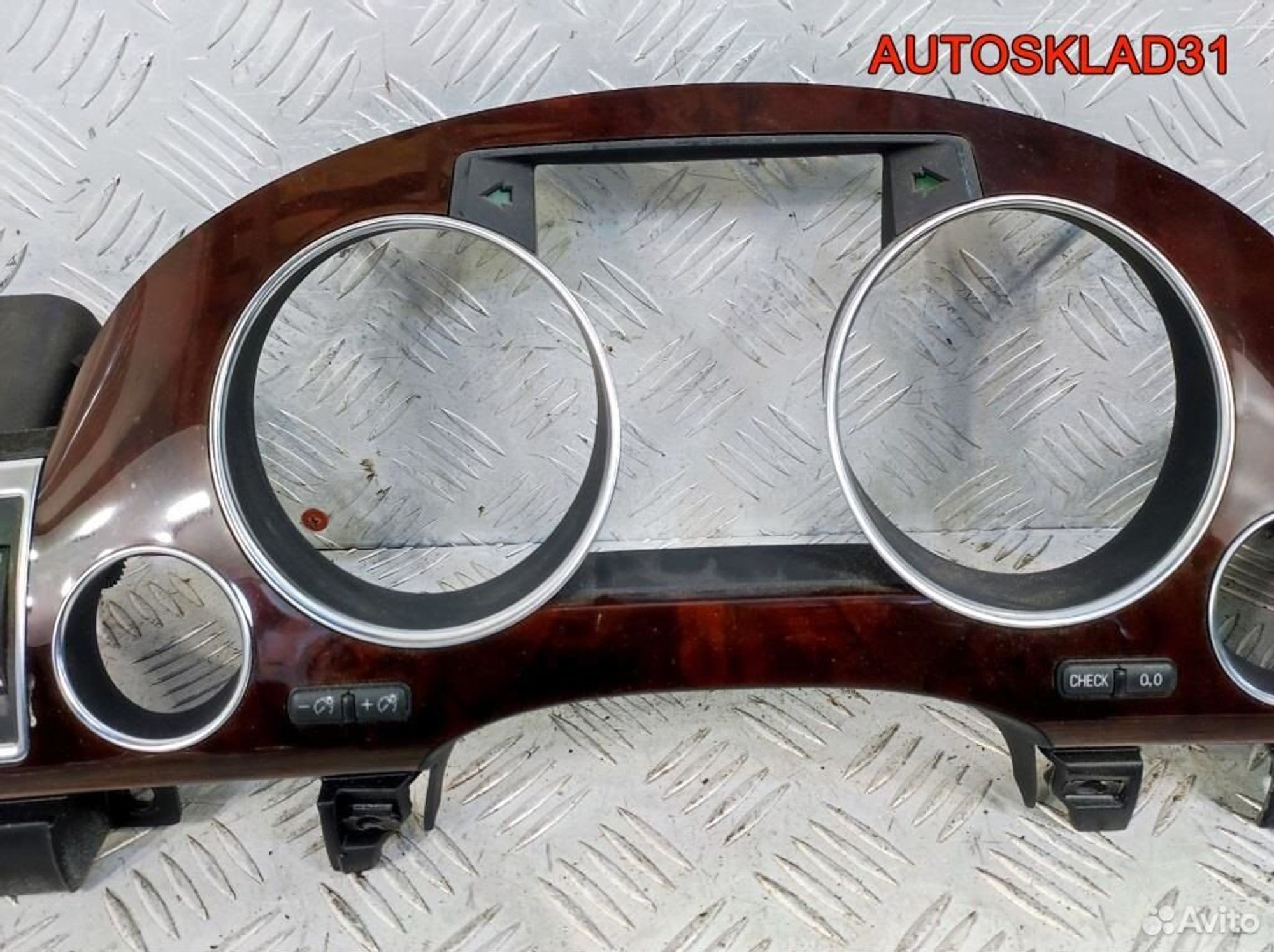 Накладка приборной панели Audi A8 D3 4E1857115, 2500 рублей, Дубовое