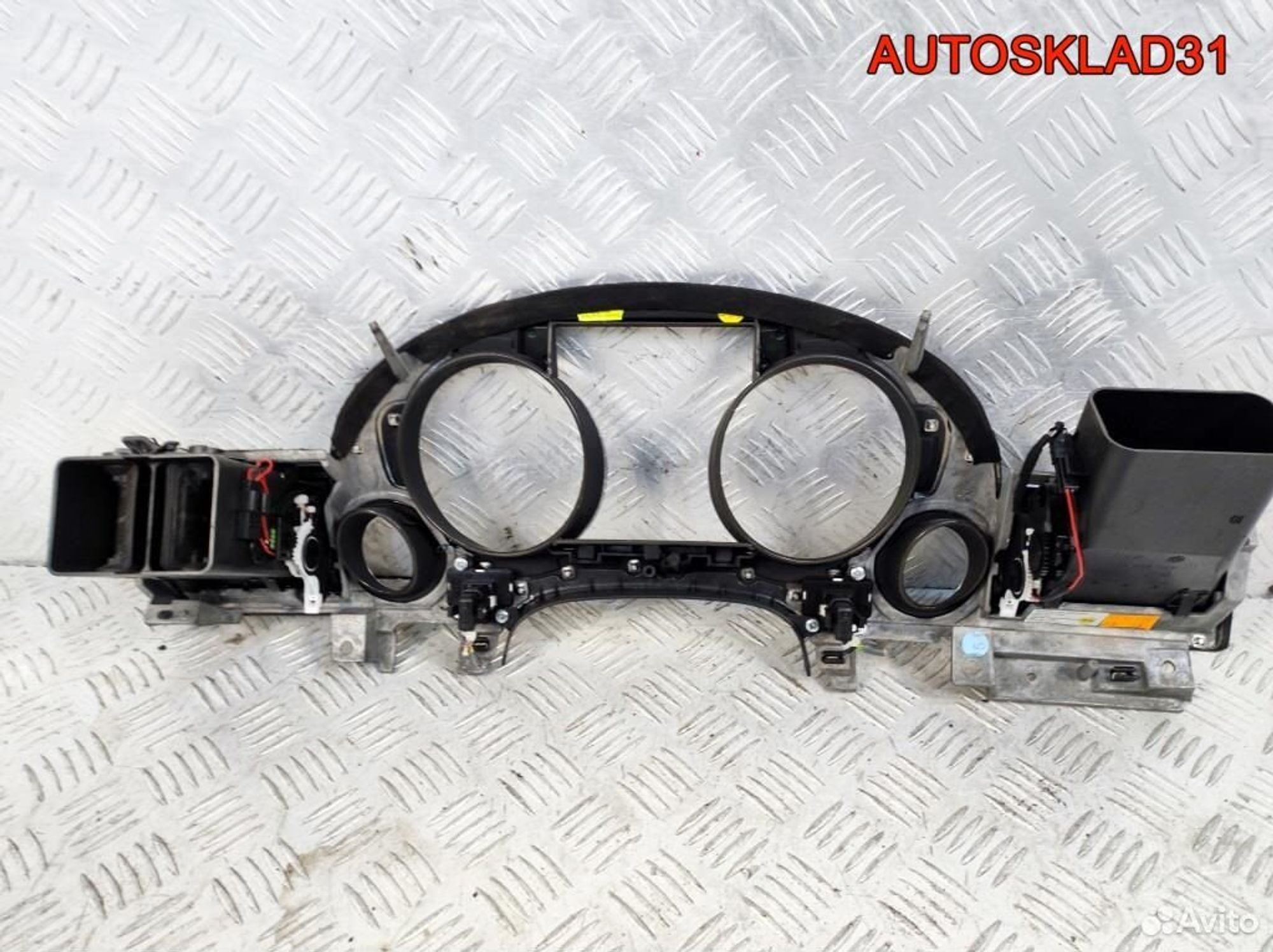 Накладка приборной панели Audi A8 D3 4E1857115, 2500 рублей, Дубовое