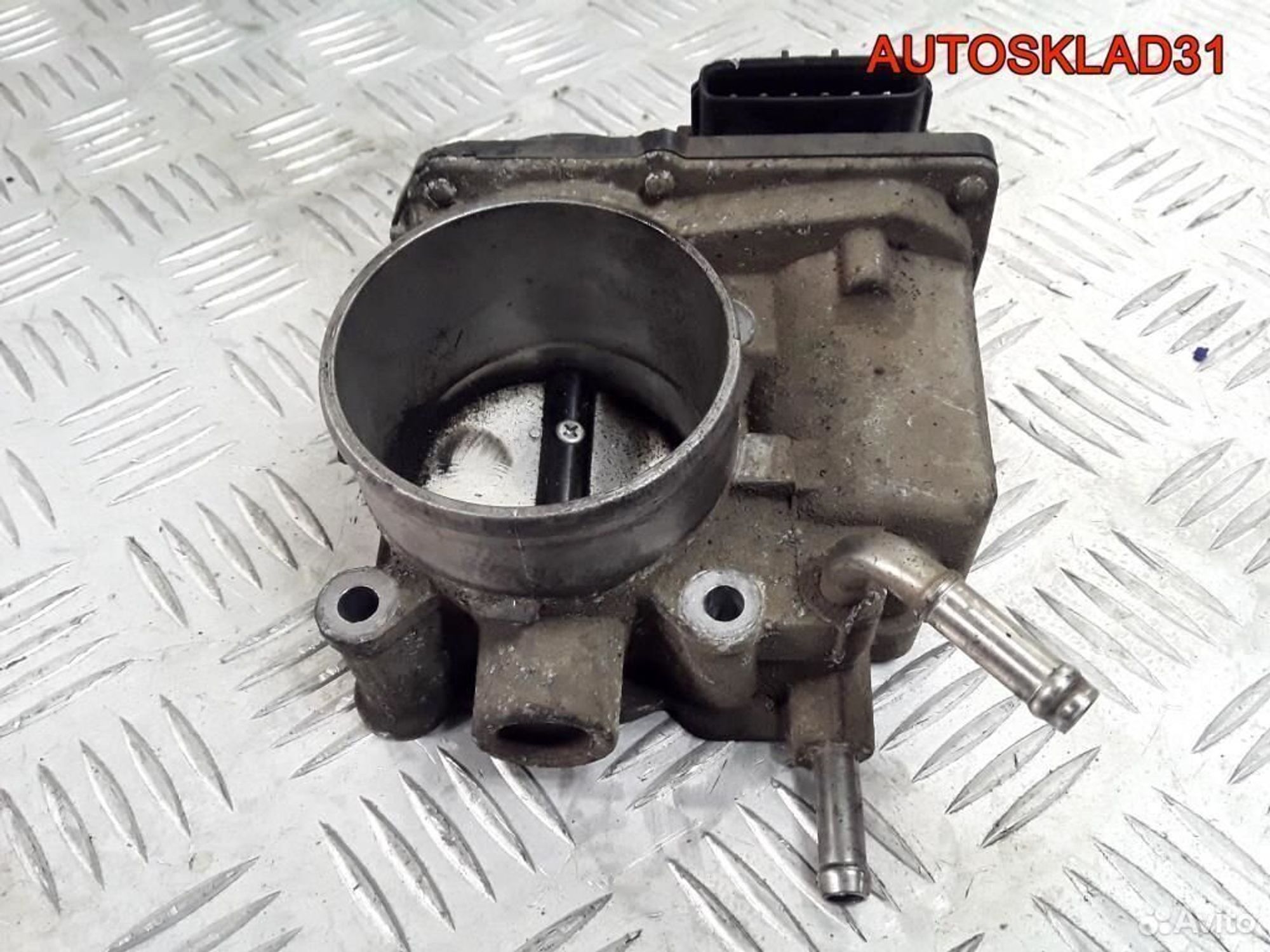 Заслонка дроссельная Toyota Avensis 2 220300D011, 2900 рублей, Дубовое