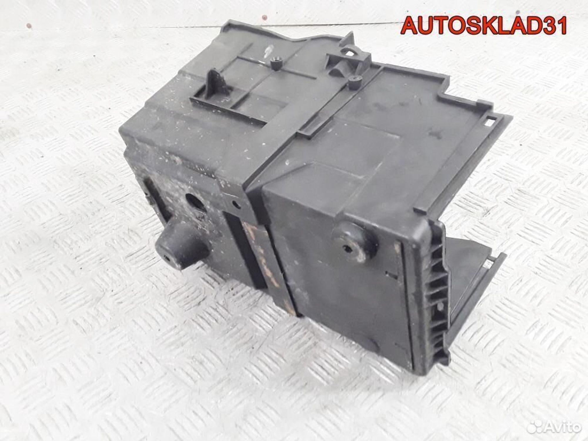 Крепление акб Ford Focus 2 4M5110723BC, 1100 рублей, Дубовое