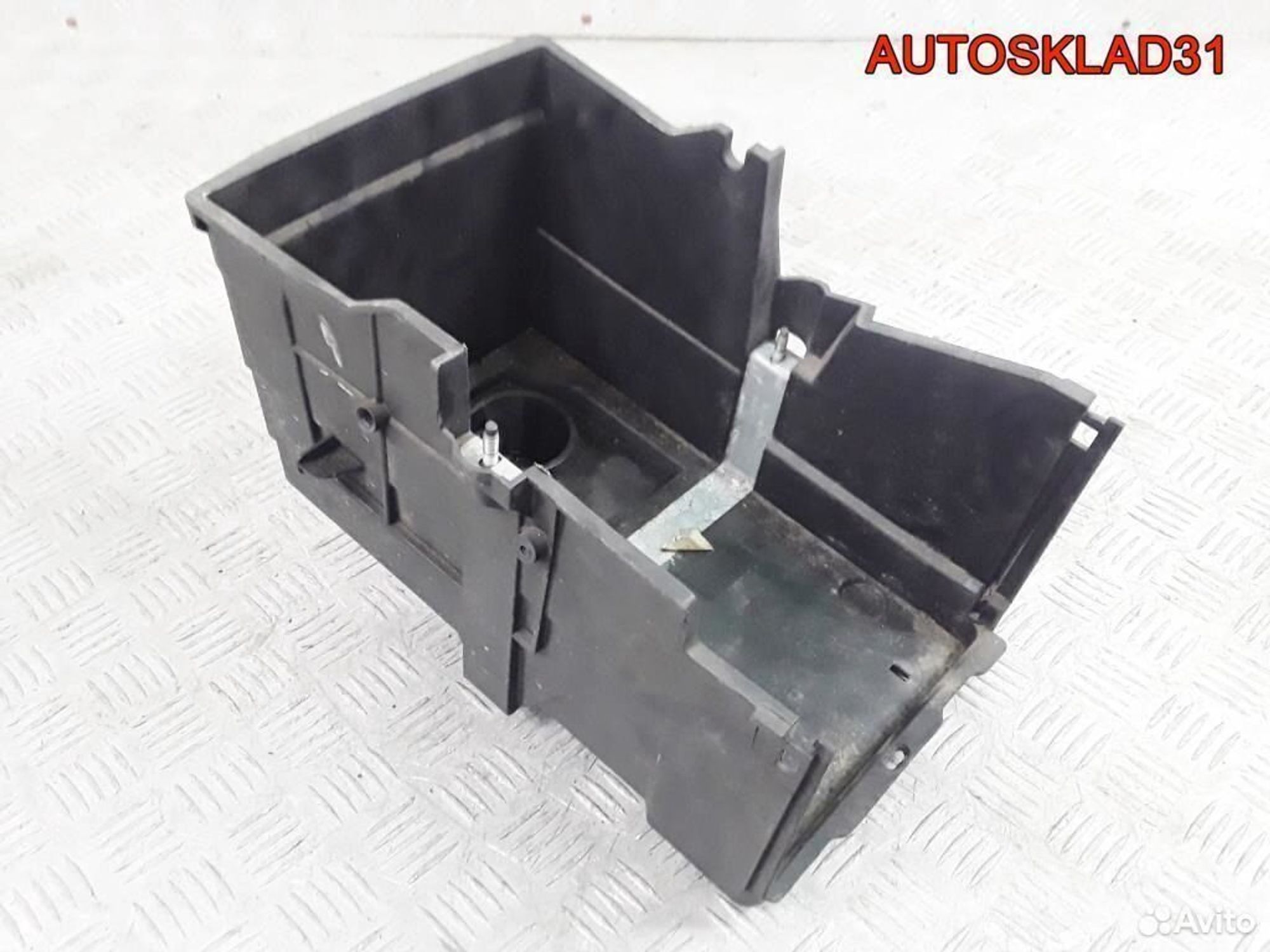 Крепление акб Ford Focus 2 4M5110723BC, 1100 рублей, Дубовое