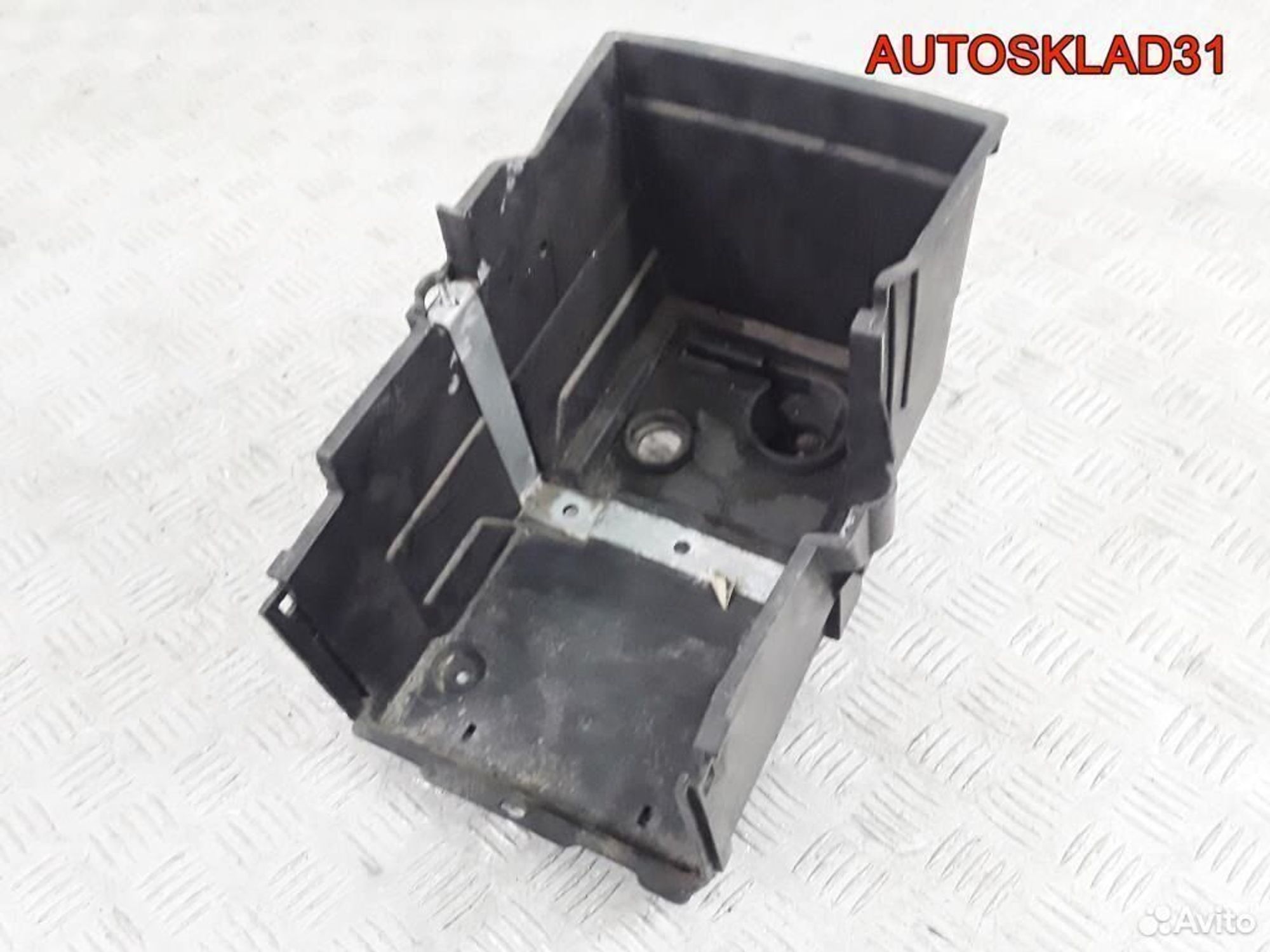 Крепление акб Ford Focus 2 4M5110723BC, 1100 рублей, Дубовое