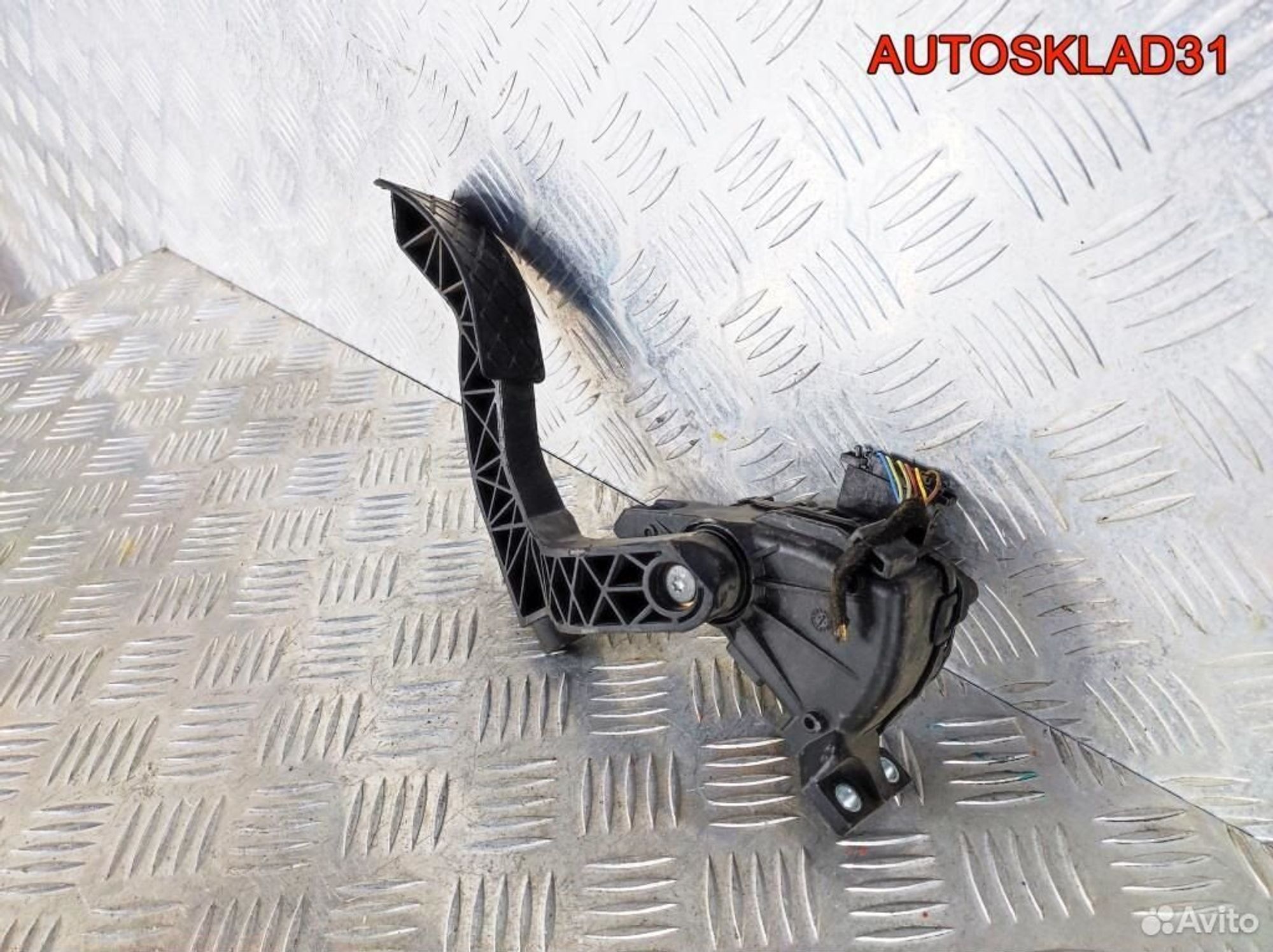 Педаль газа Audi A4 B5 8D1721523E Бензин, 1700 рублей, Дубовое