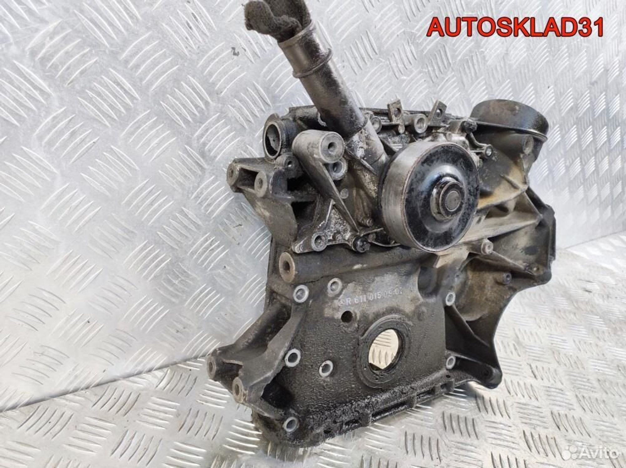 Крышка двигателя передняя Mercedes Vito 6110150902, 3200 рублей, Дубовое