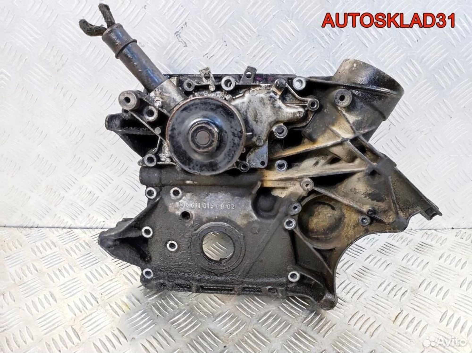 Крышка двигателя передняя Mercedes Vito 6110150902, 3200 рублей, Дубовое