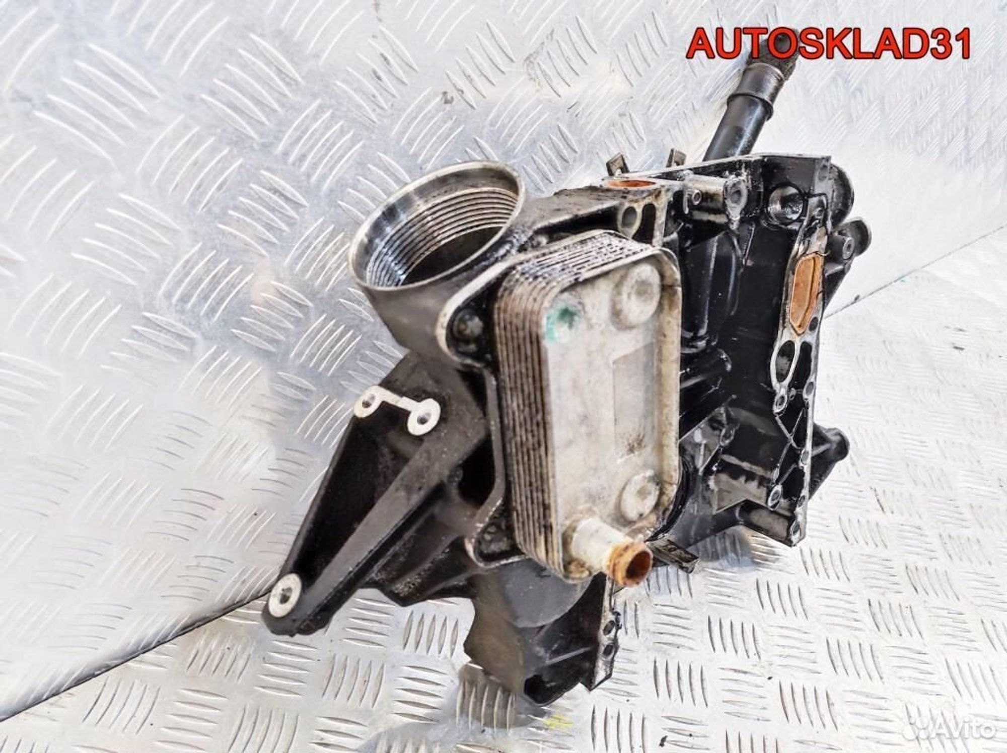 Крышка двигателя передняя Mercedes Vito 6110150902, 3200 рублей, Дубовое