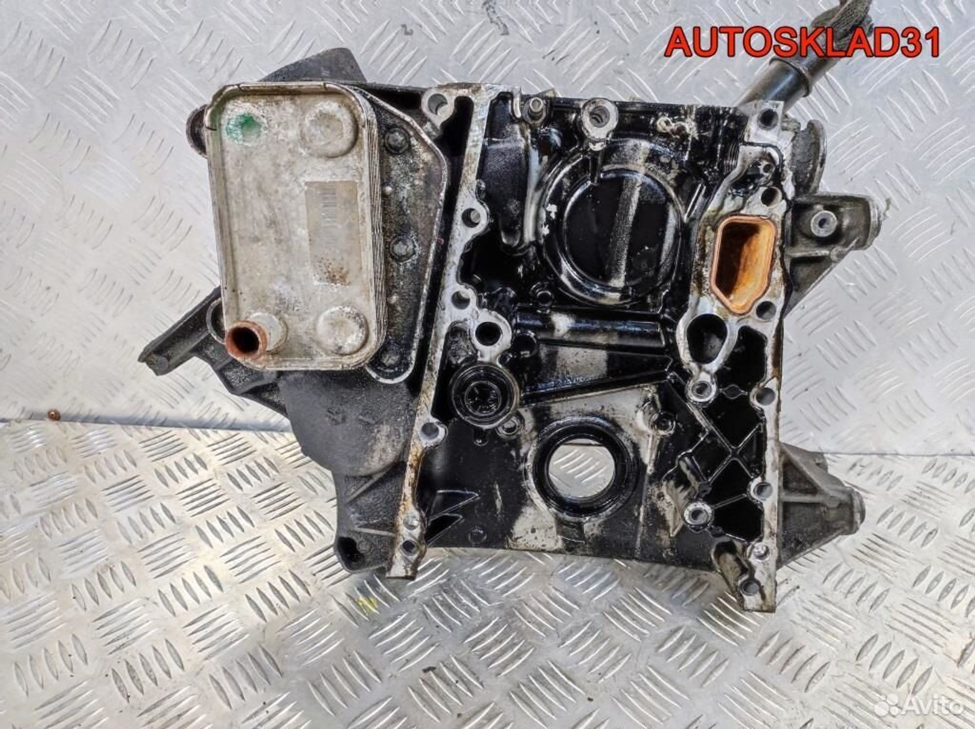 Крышка двигателя передняя Mercedes Vito 6110150902, 3200 рублей, Дубовое