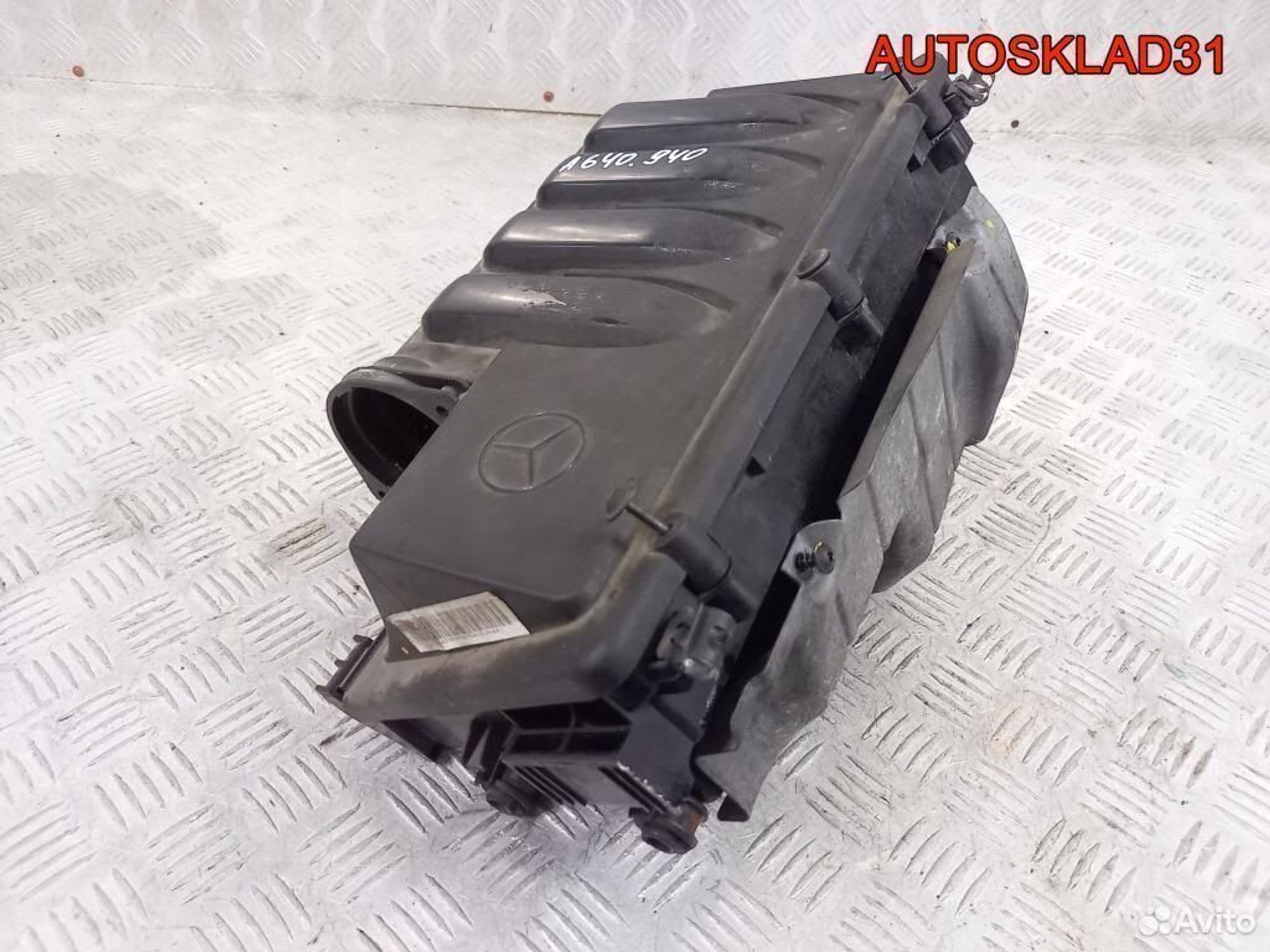 Корпус воздушного фильтра Mercedes W169 OM640.940, 1800 рублей, Дубовое