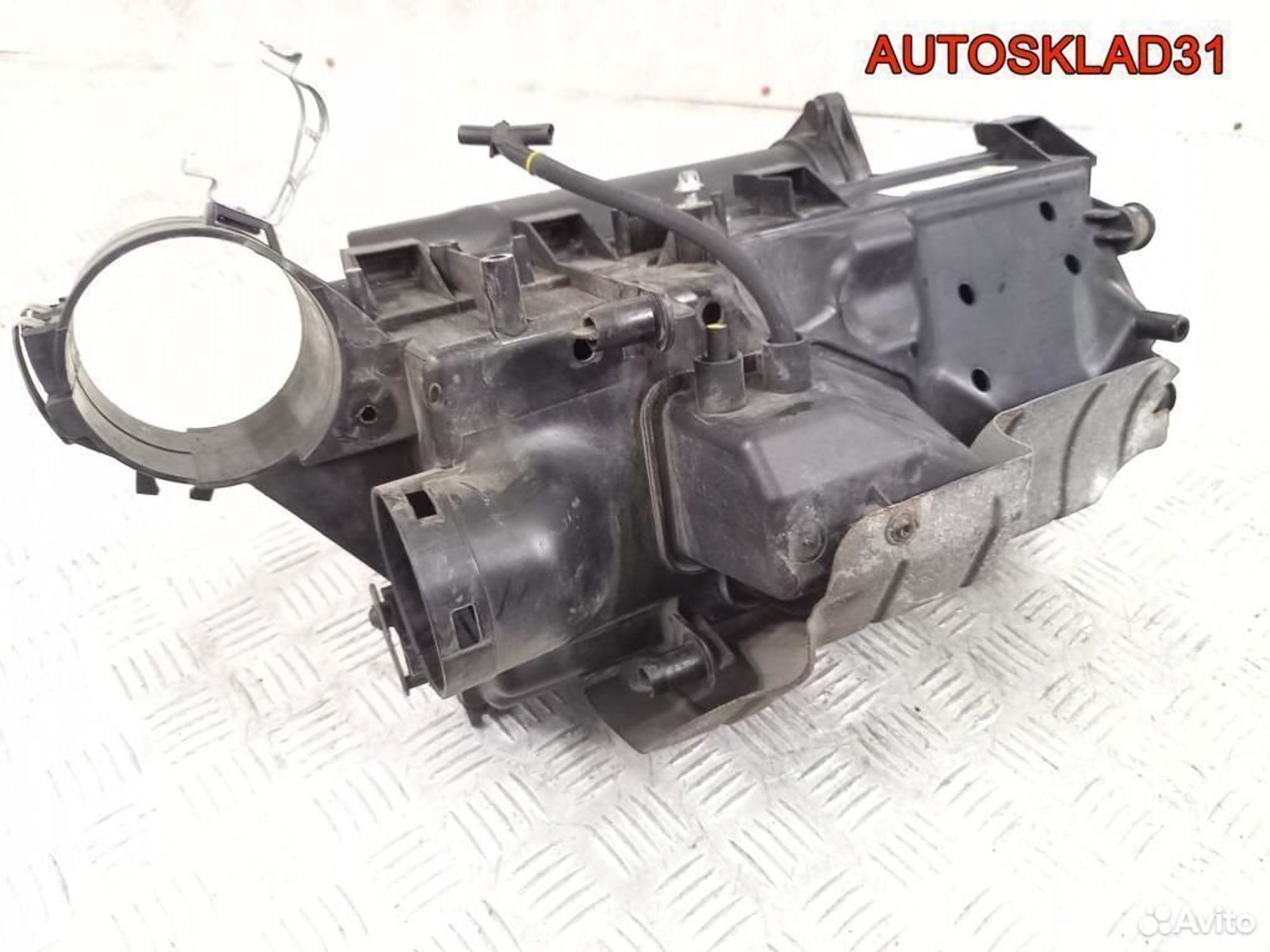 Корпус воздушного фильтра Mercedes W169 OM640.940, 1800 рублей, Дубовое