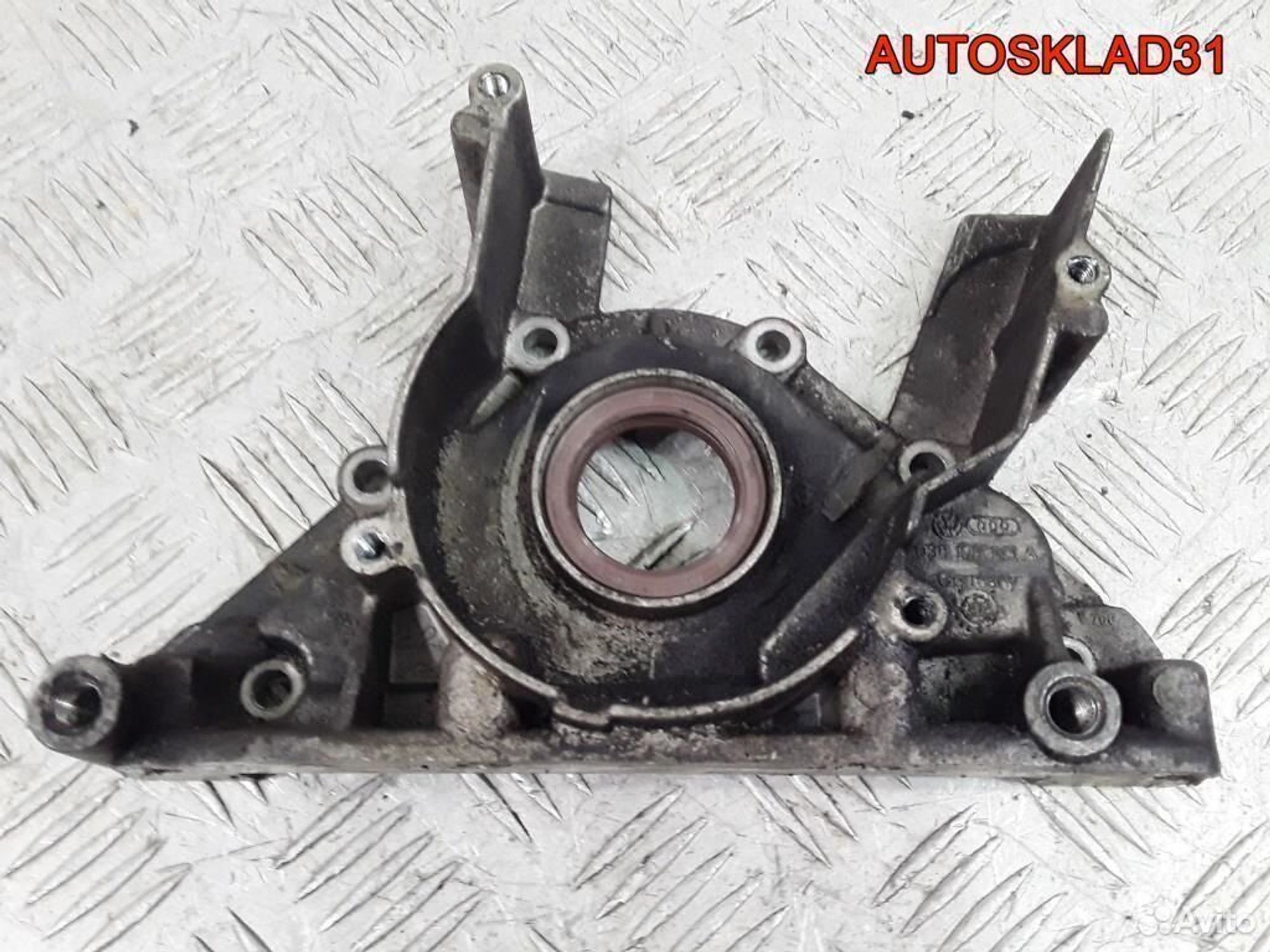 Крышка двигателя передняя VW Golf 4 1.9 ALH 038103153A, 1200 рублей, Дубовое