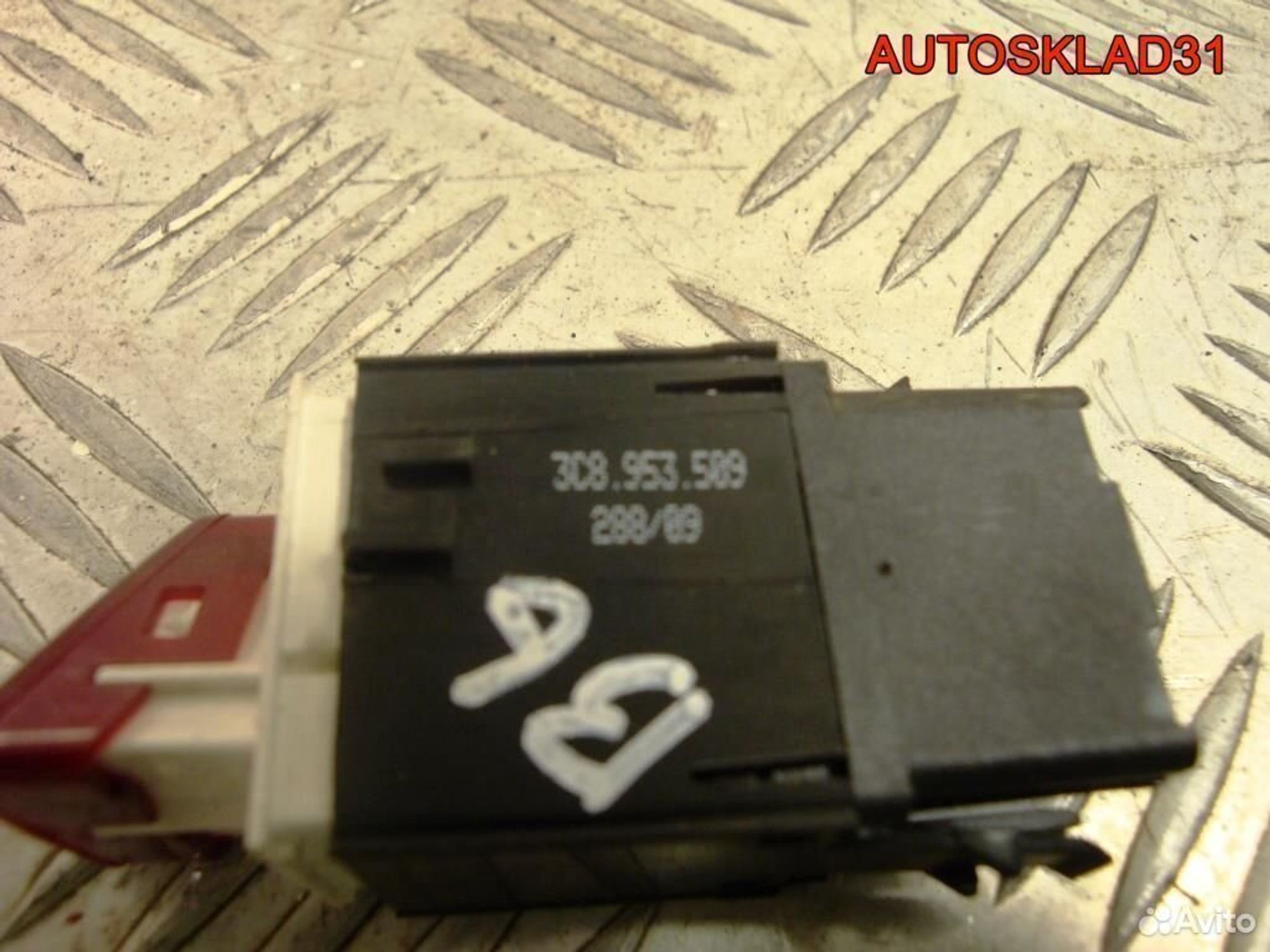 Кнопка аварийной сигнализации VW Passat B6 3C89535, 600 рублей, Дубовое