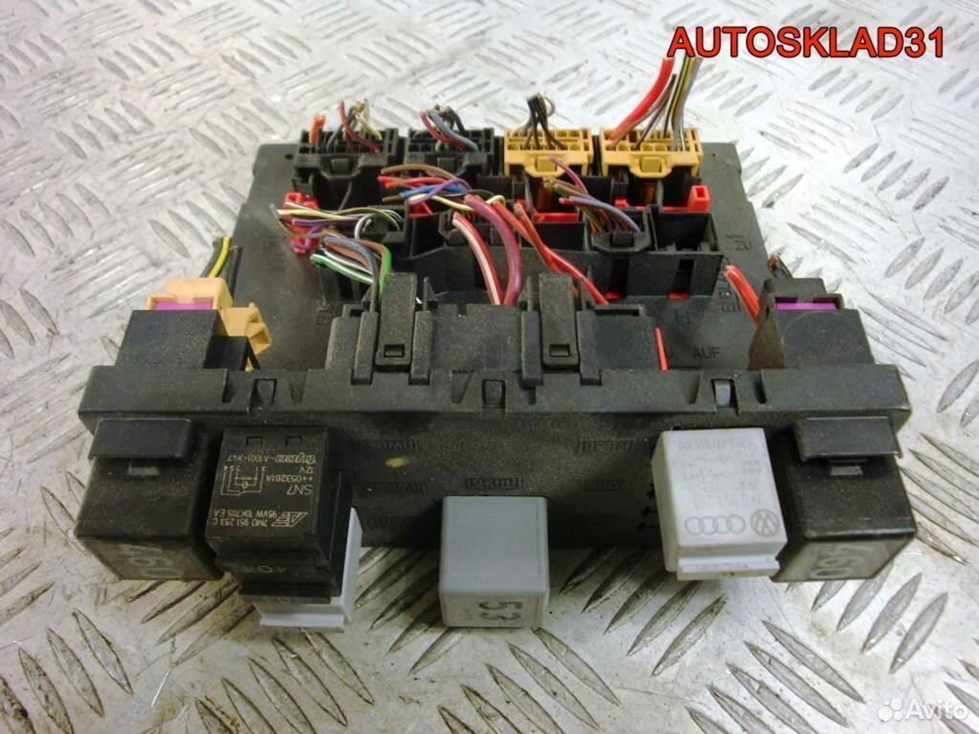 Блок комфорта Volkswagen Passat B6 3C0937049J, 2100 рублей, Дубовое