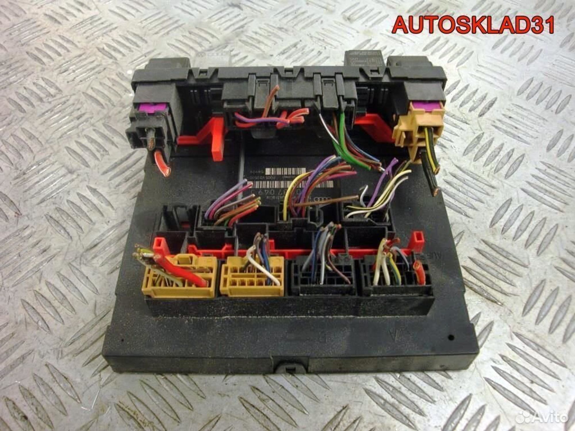 Блок комфорта Volkswagen Passat B6 3C0937049J, 2100 рублей, Дубовое