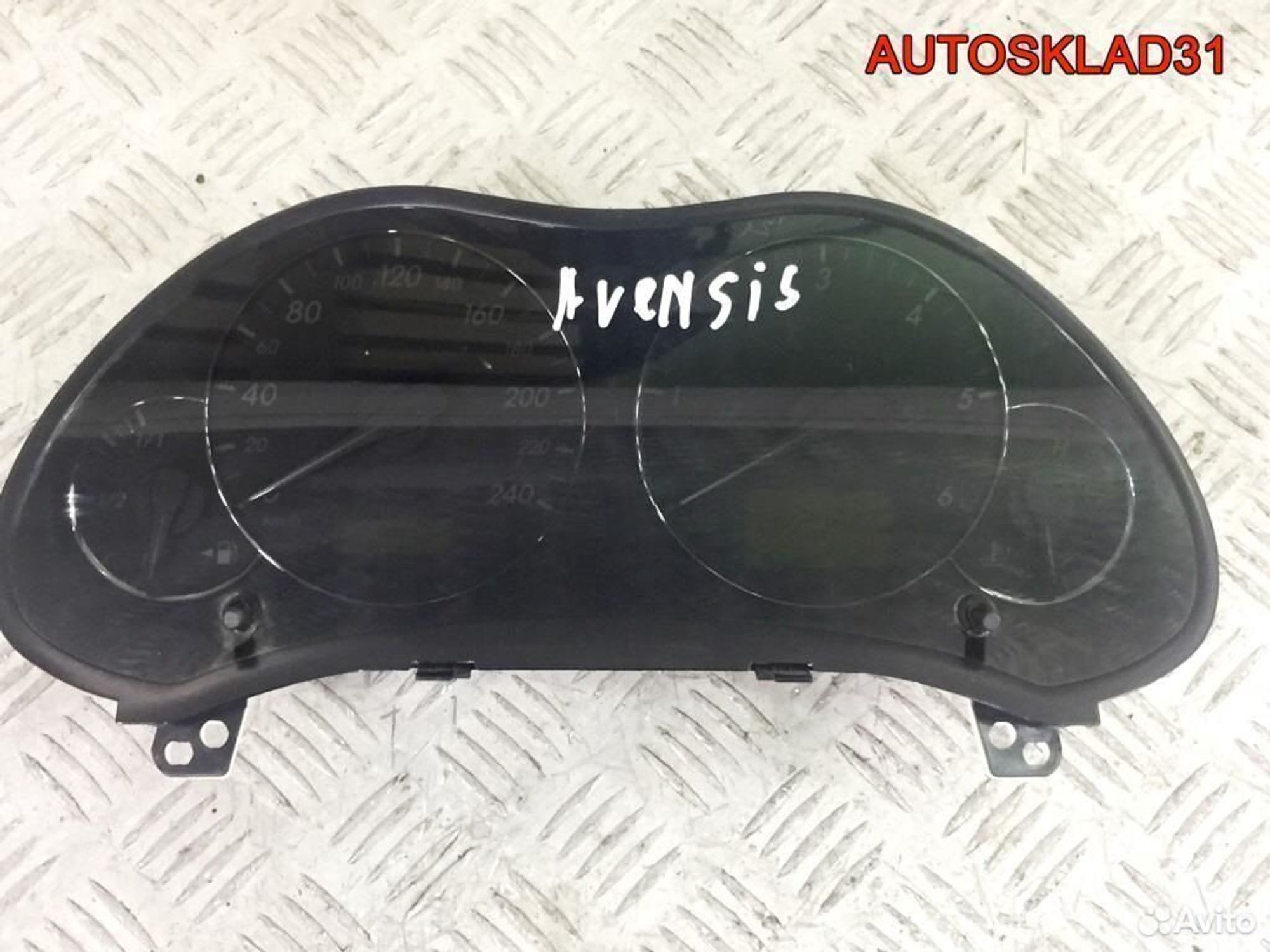 Панель приборов Toyota Avensis 2 83800-05C00, 8000 рублей, Дубовое