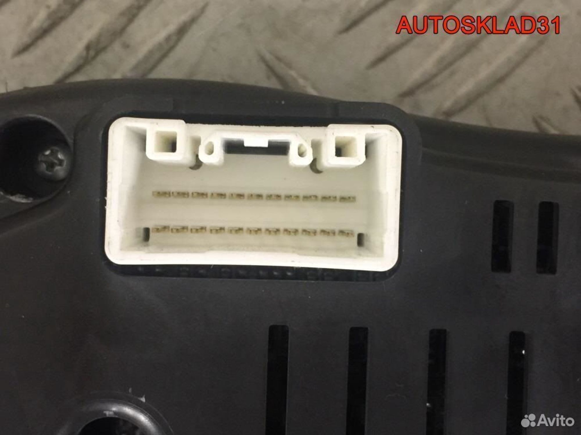 Панель приборов Toyota Avensis 2 83800-05C00, 8000 рублей, Дубовое