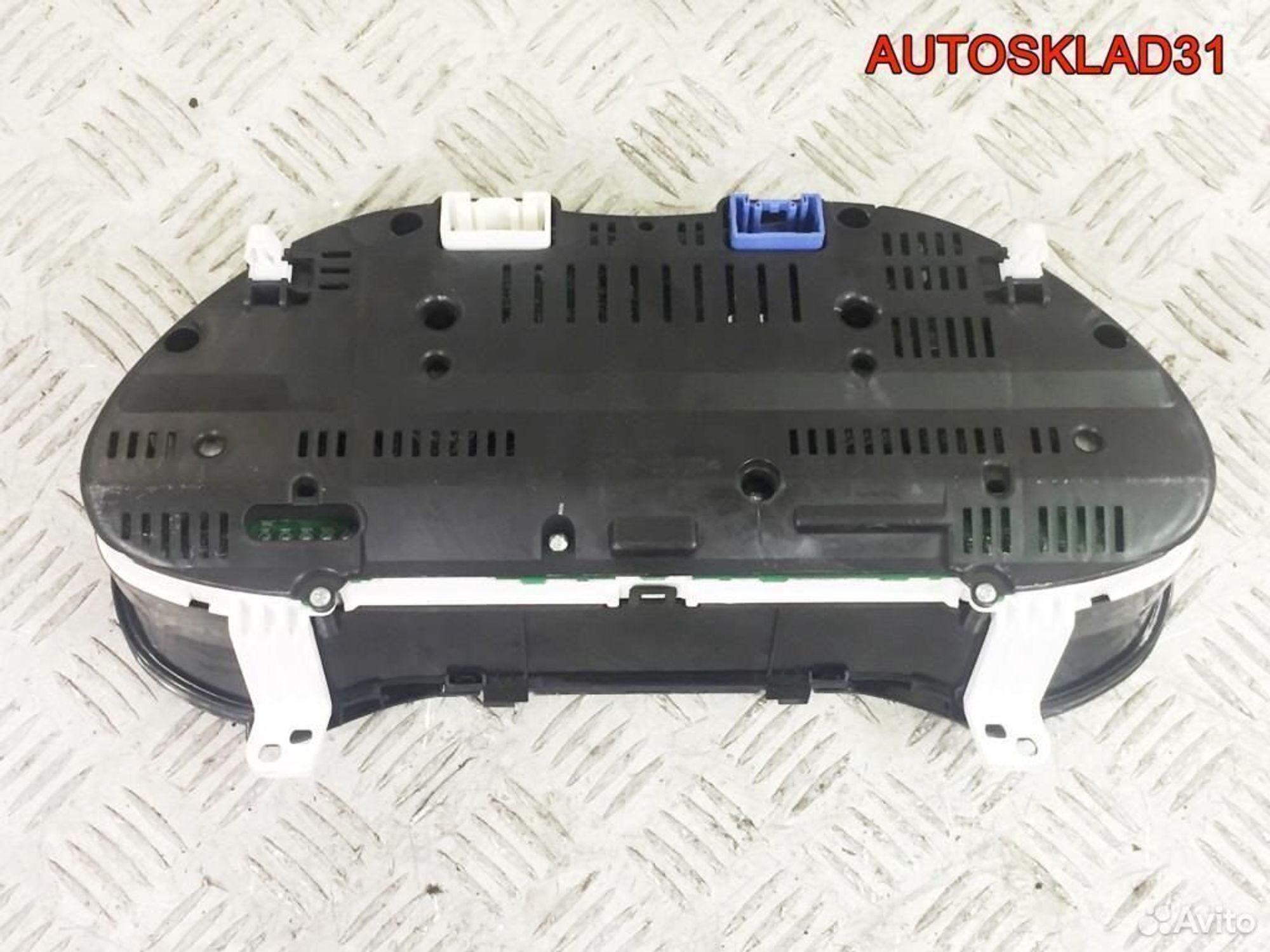 Панель приборов Toyota Avensis 2 83800-05C00, 8000 рублей, Дубовое