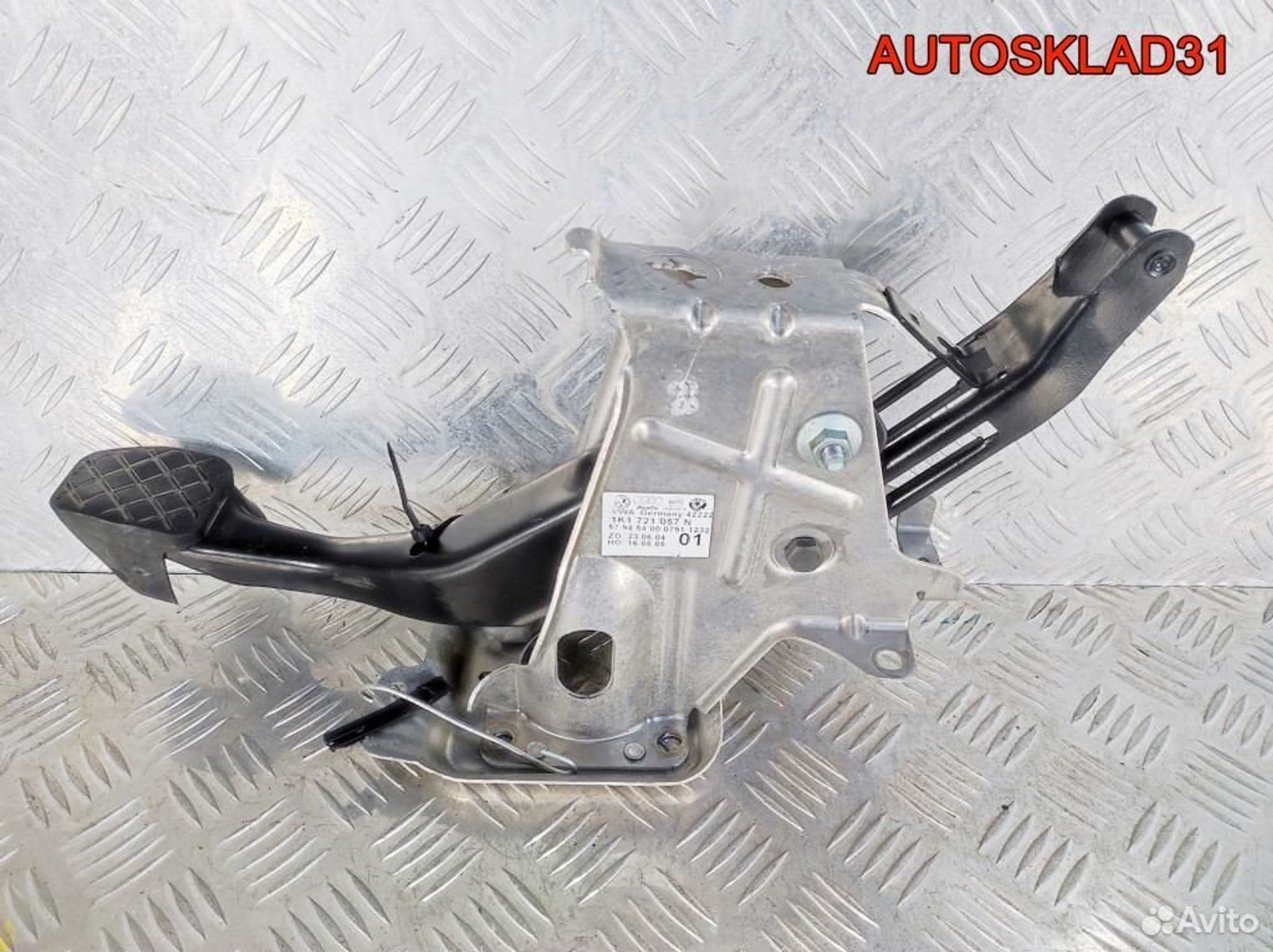 Педаль тормоза Skoda Octavia A5 1K1721057N, 1700 рублей, Дубовое