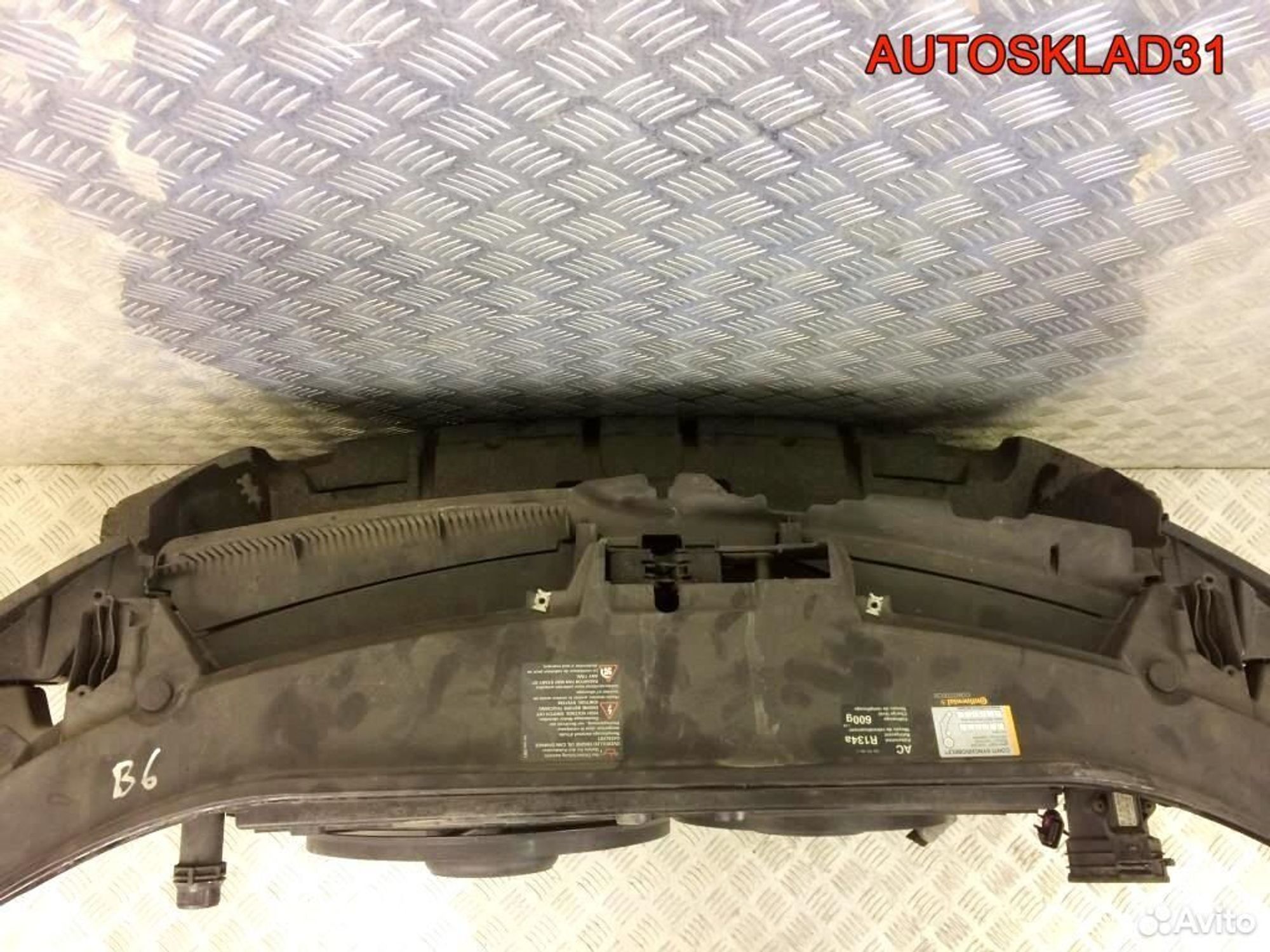 Панель передняя Фольксваген Пассат Б6 3C0805588H, 13500 рублей, Дубовое