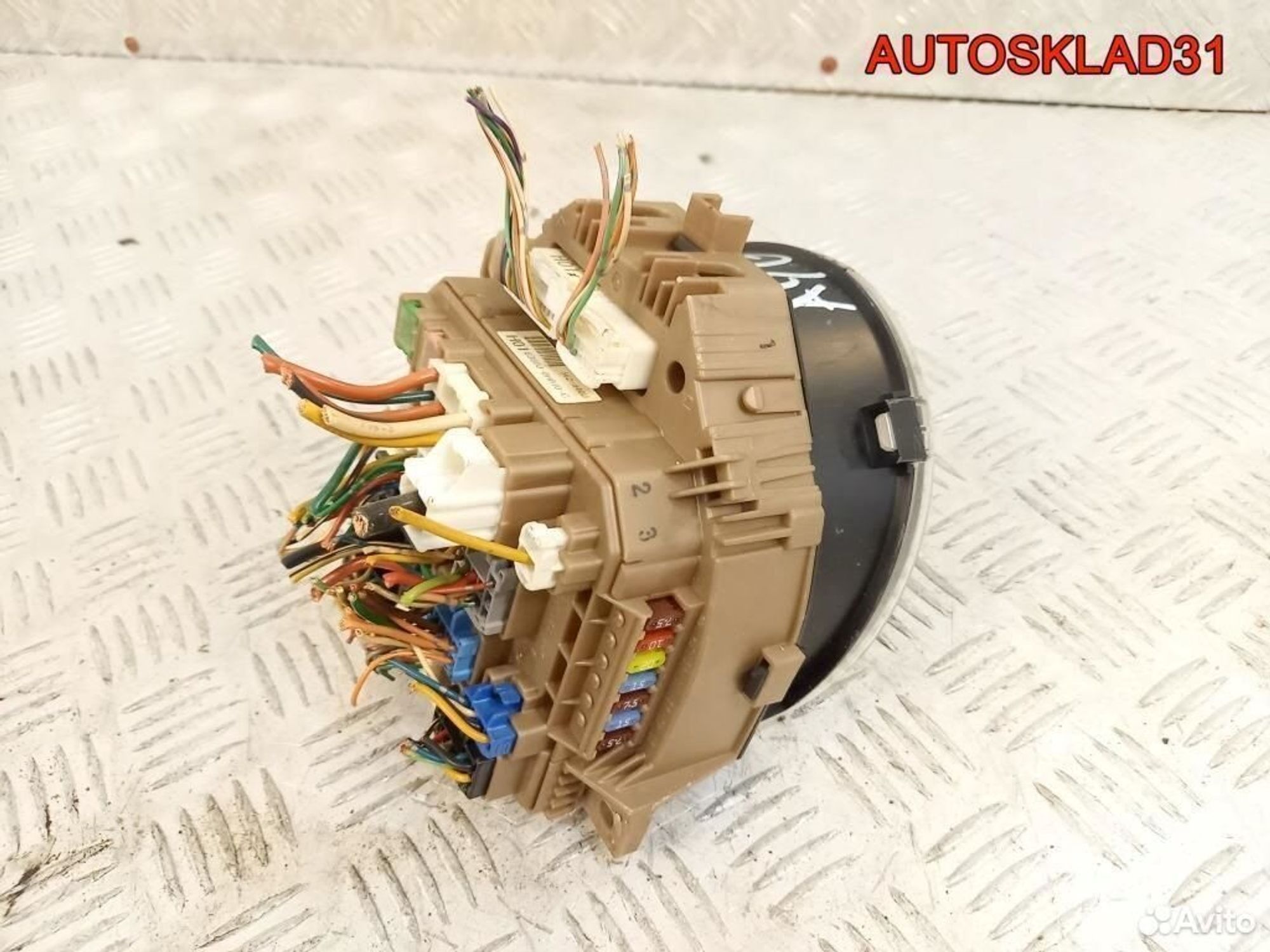 Панель приборов Toyota Aygo 838000H010, 2300 рублей, Дубовое