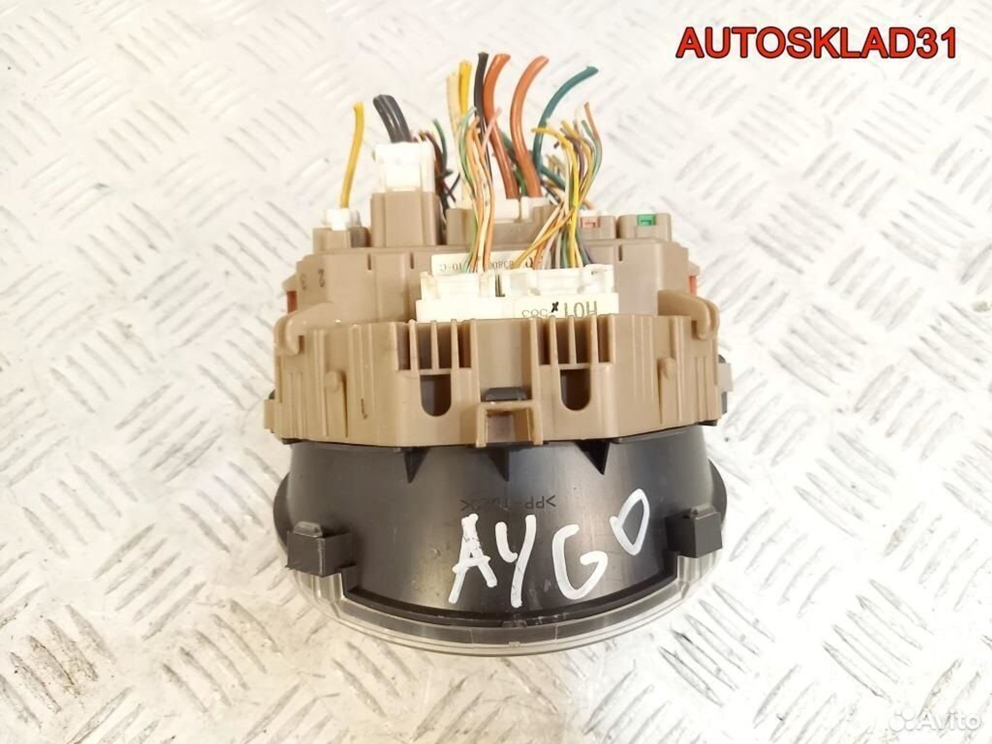Панель приборов Toyota Aygo 838000H010, 2300 рублей, Дубовое