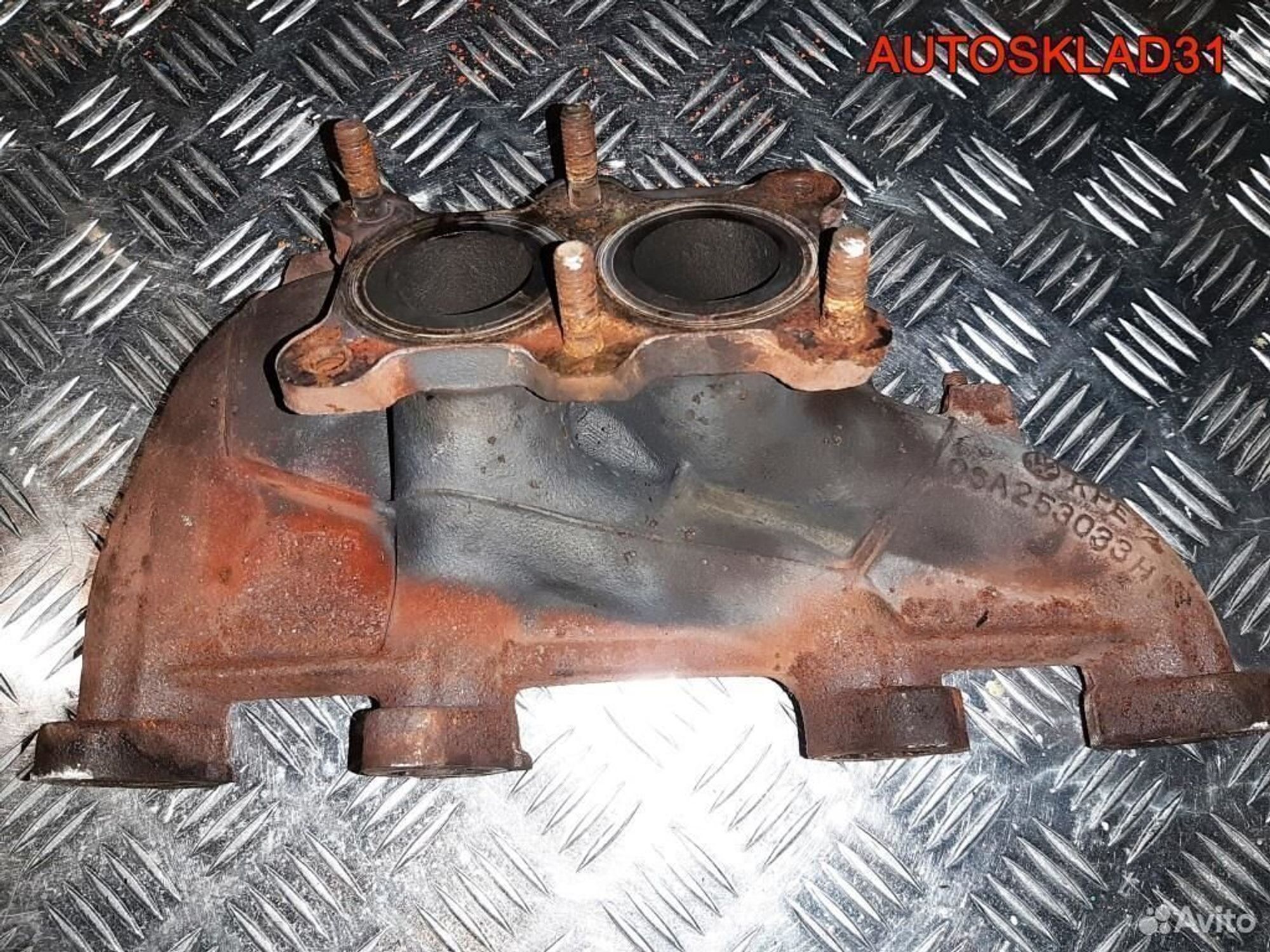 Коллектор выпускной Volkswagen Golf 4 06A253033H, 500 рублей, Дубовое