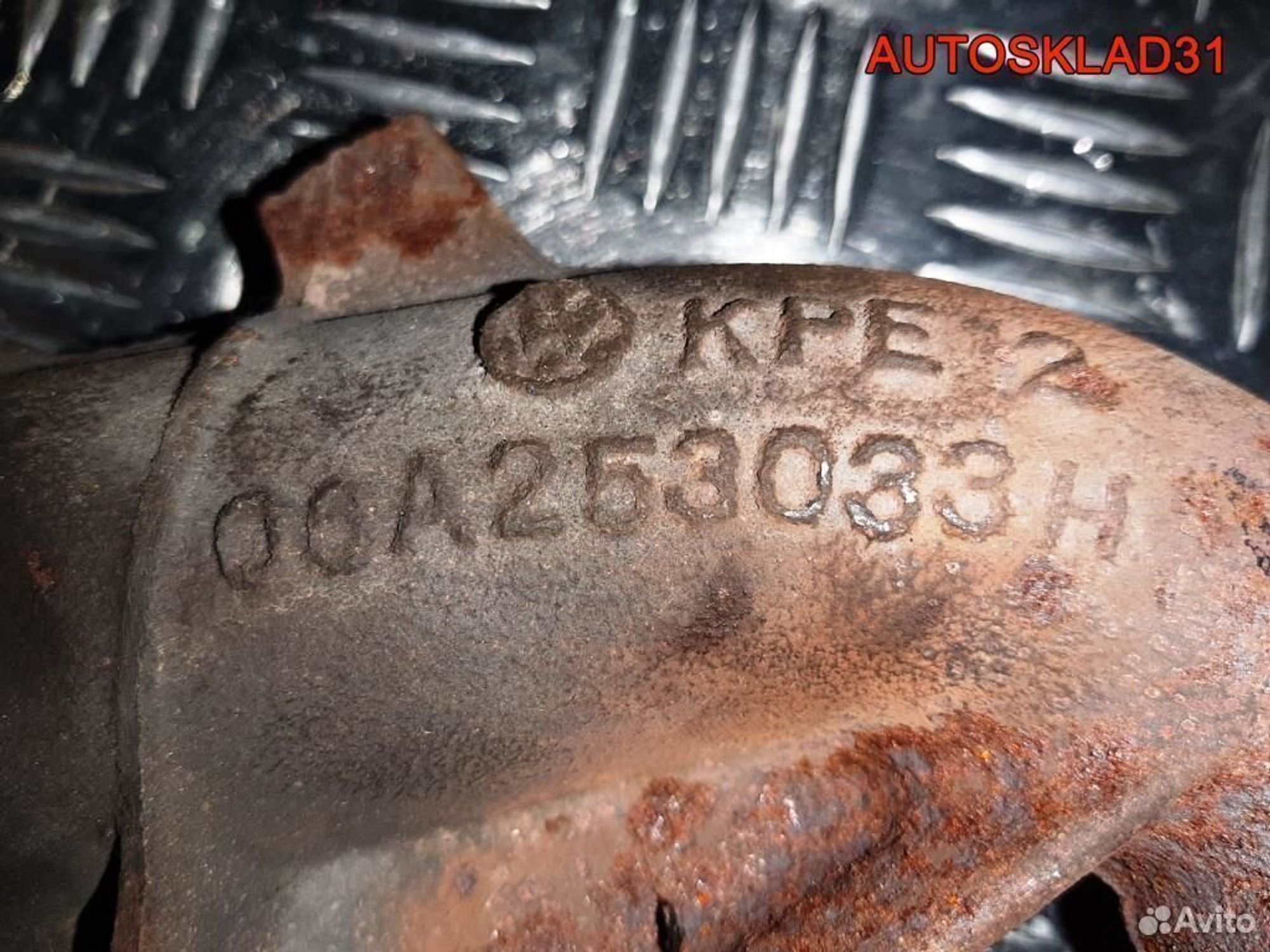 Коллектор выпускной Volkswagen Golf 4 06A253033H, 500 рублей, Дубовое