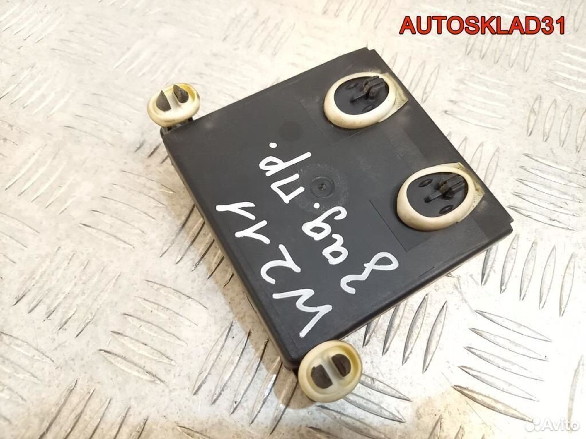 Блок комфорта Мерседес Бенц В211 A2118201626, 1800 рублей, Дубовое