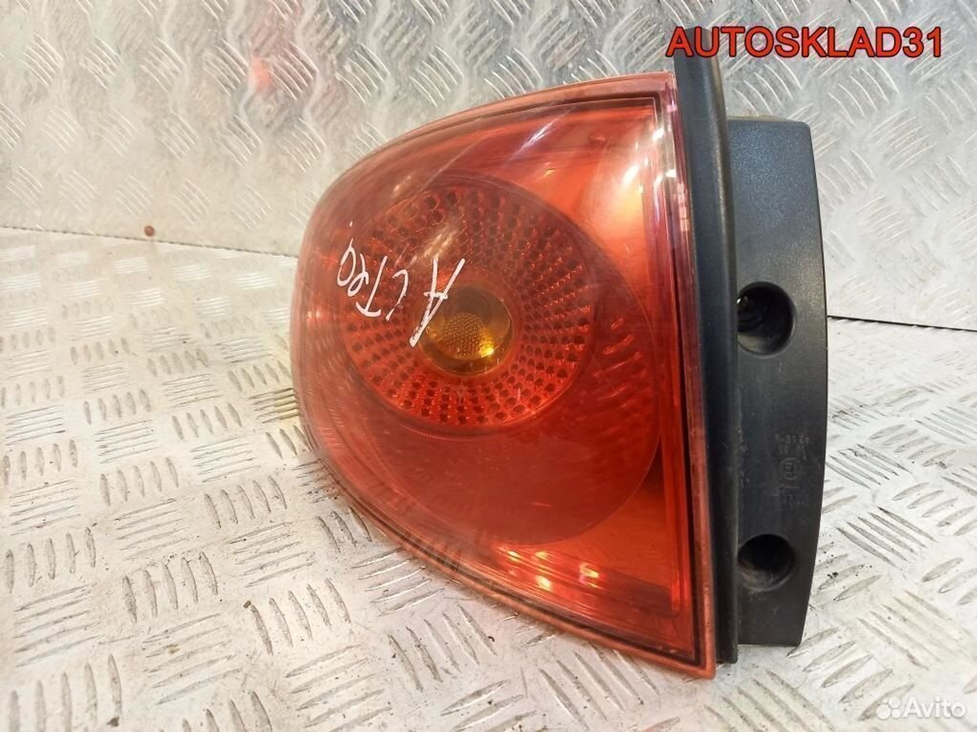 Фонарь задний левый Seat Altea 5P0945111, 2600 рублей, Дубовое