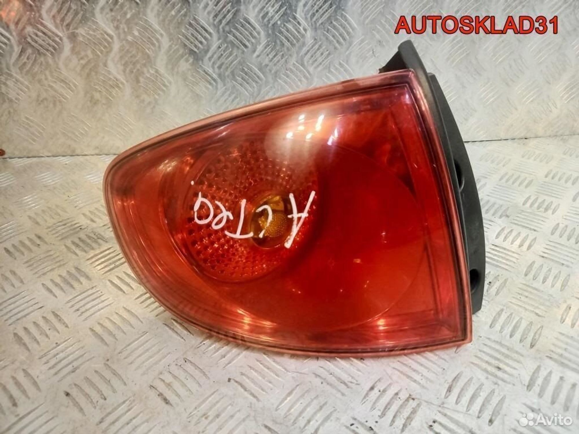 Фонарь задний левый Seat Altea 5P0945111, 2600 рублей, Дубовое