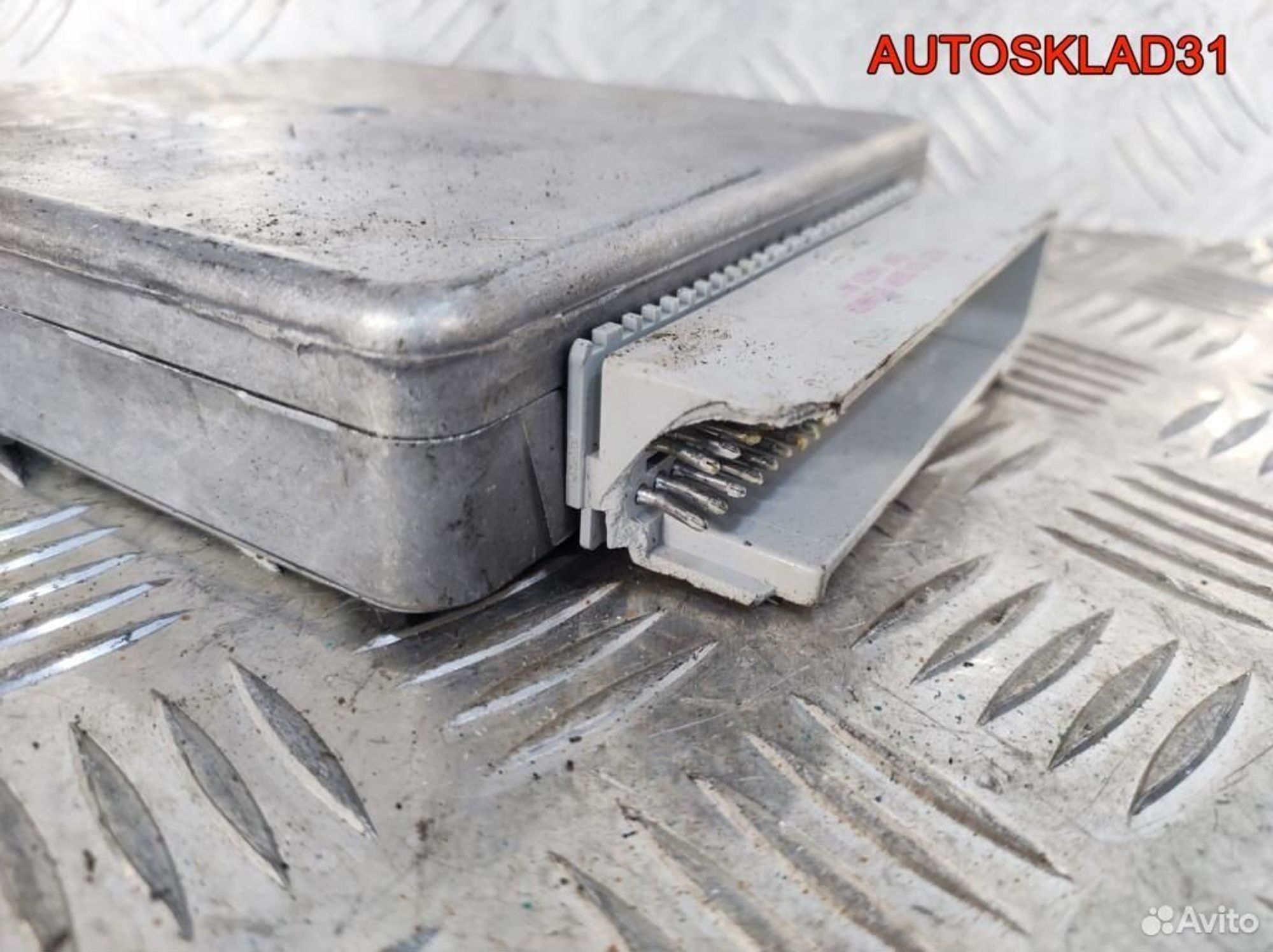 Блок эбу Ford Focus 1 1S4F12A650BE 1.6 Бензин, 1500 рублей, Дубовое