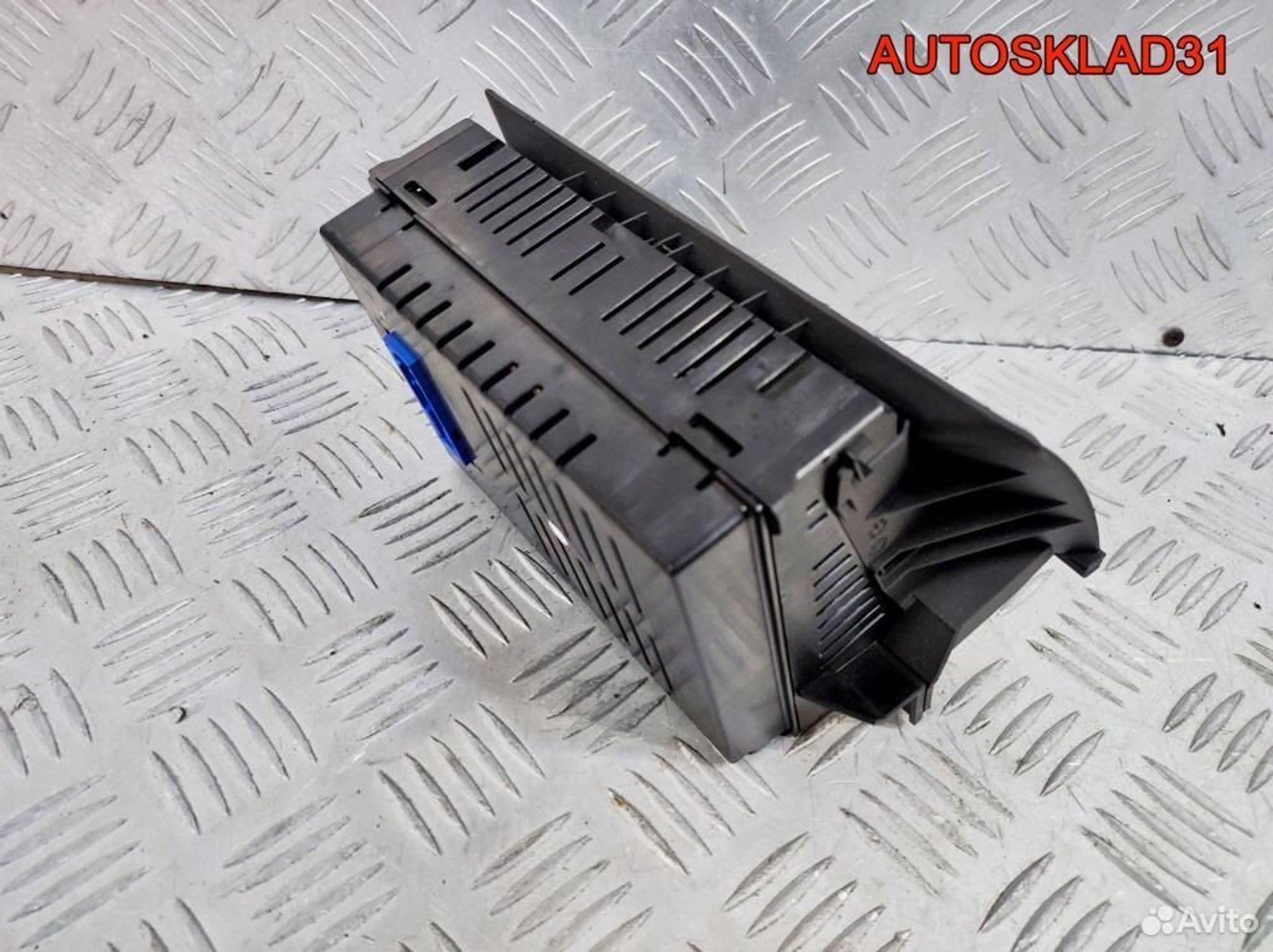 Дисплей информационный Opel Astra H 13178570, 4100 рублей, Дубовое