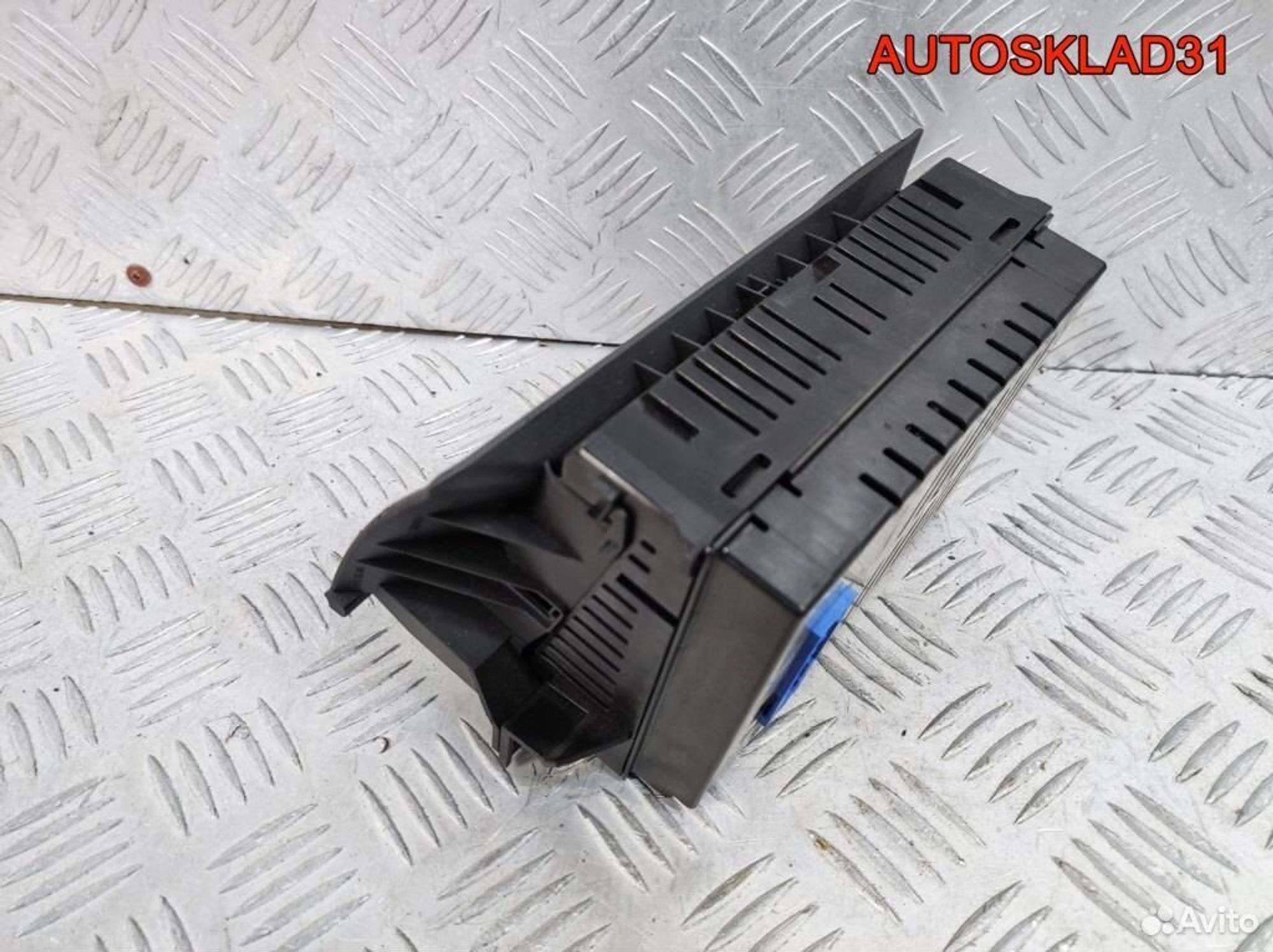 Дисплей информационный Opel Astra H 13178570, 4100 рублей, Дубовое