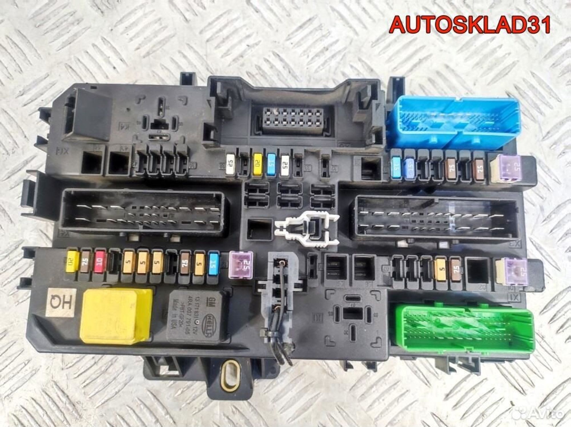 Блок предохранителей Opel Astra H 13220831, 2500 рублей, Дубовое