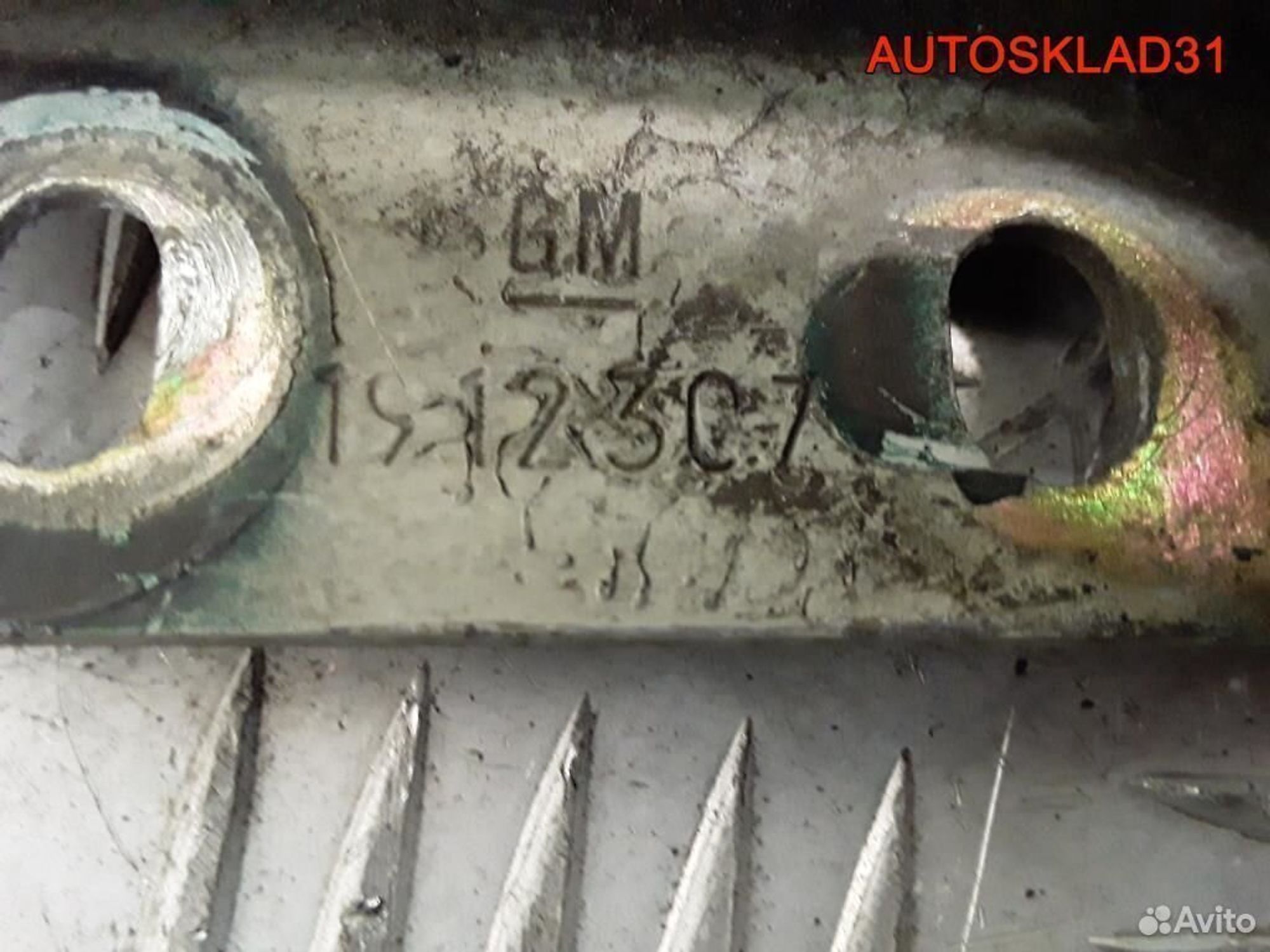 Петля капота левая Opel Omega B 1912307, 600 рублей, Дубовое